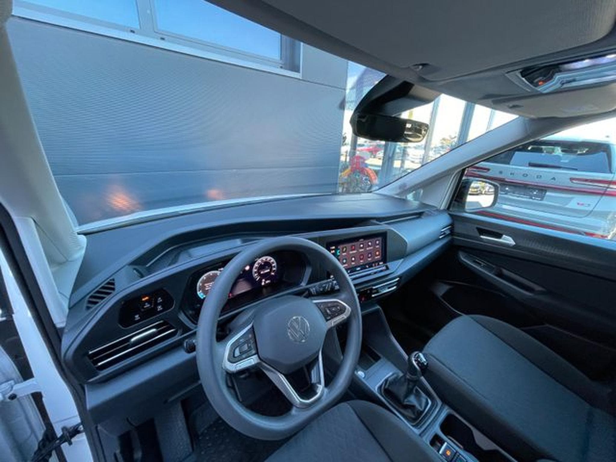 VW Caddy Caddy 1,5TSi 6-Gang Life Flügel AHK Carplay Kam (2025) - Photo 12