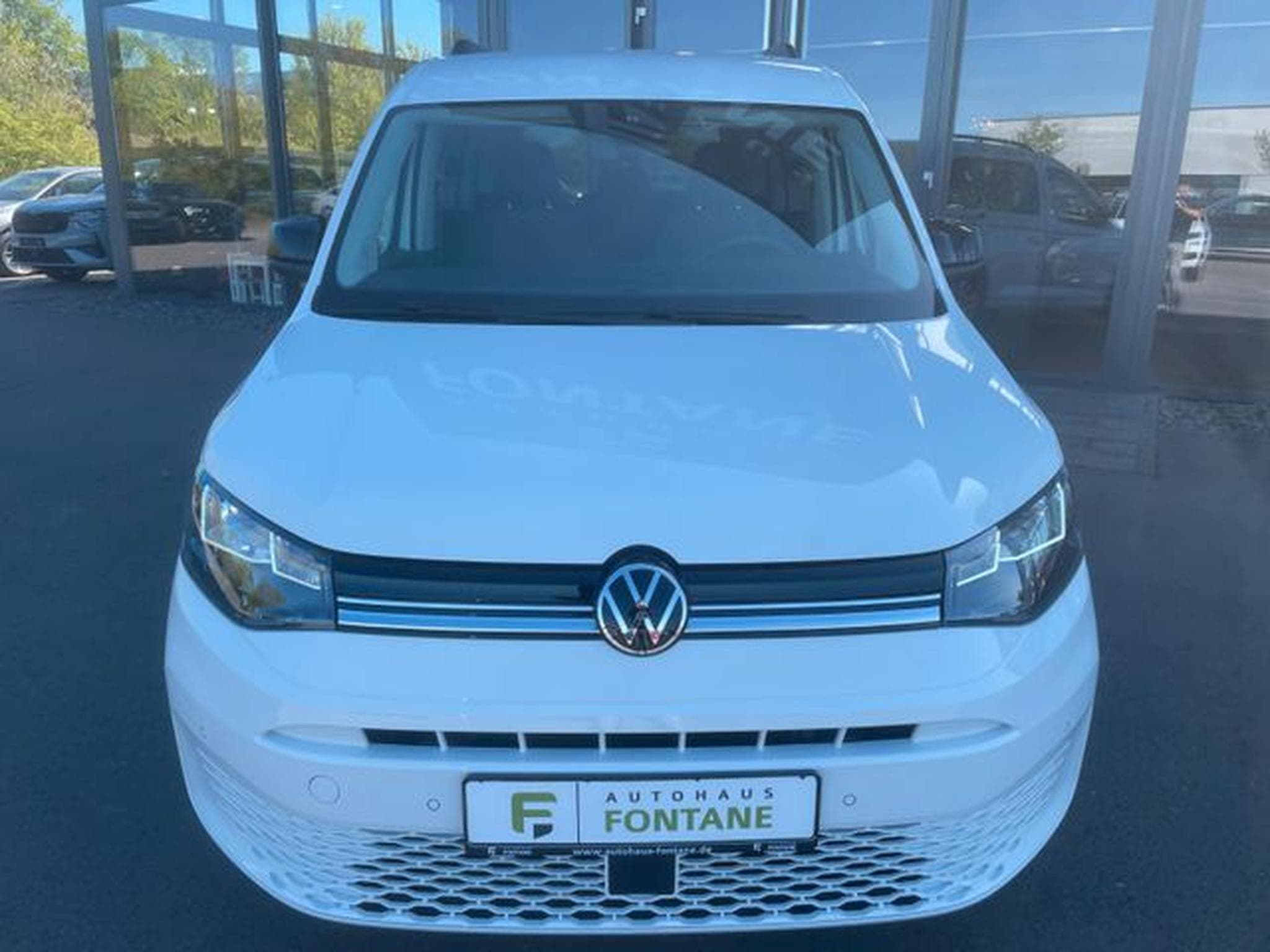 VW Caddy Caddy 1,5TSi 6-Gang Life Flügel AHK Carplay Kam (2025) - Photo 2