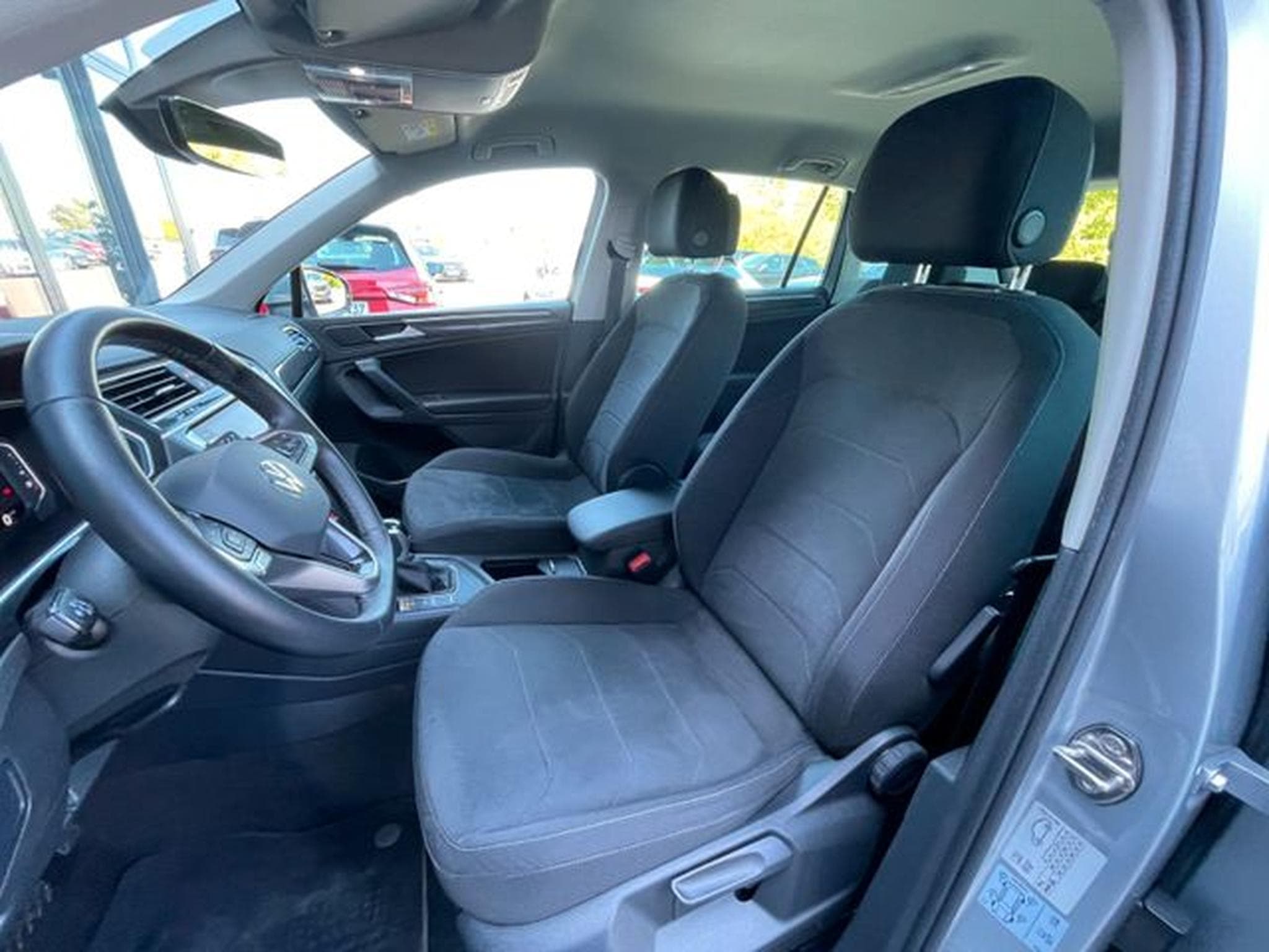 VW Tiguan Tiguan 1,4TSi Elegance eHybrid PlugIn AHK Key Ka (2022) - Photo 10