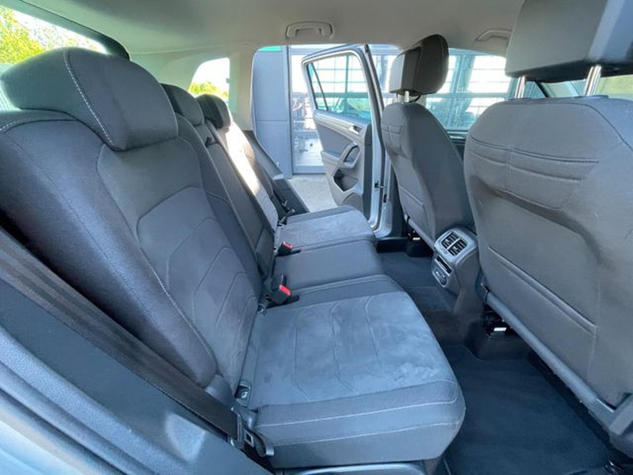 VW Tiguan Tiguan 1,4TSi Elegance eHybrid PlugIn AHK Key Ka (2022) - Photo 15