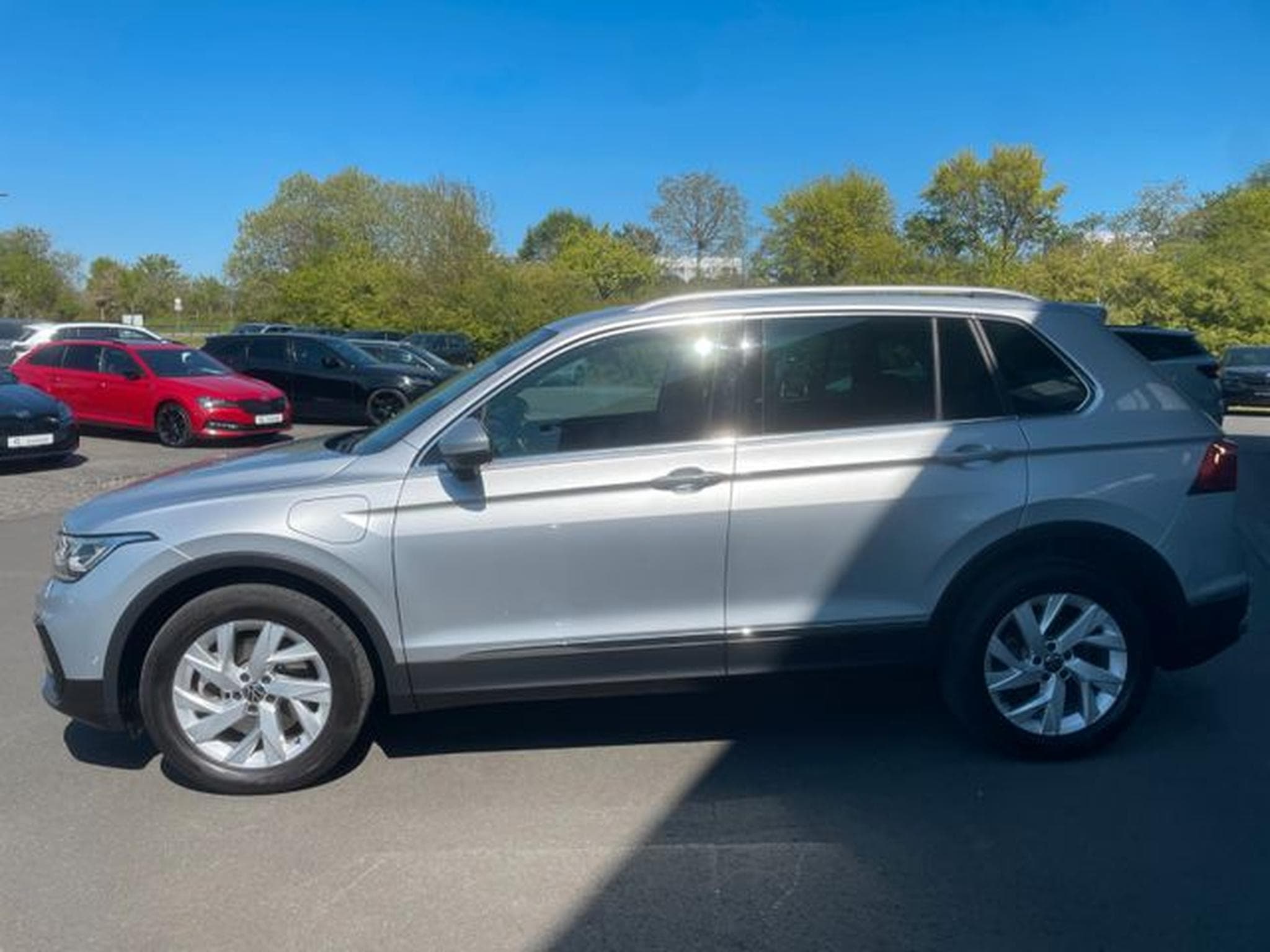 VW Tiguan Tiguan 1,4TSi Elegance eHybrid PlugIn AHK Key Ka (2022) - Photo 9