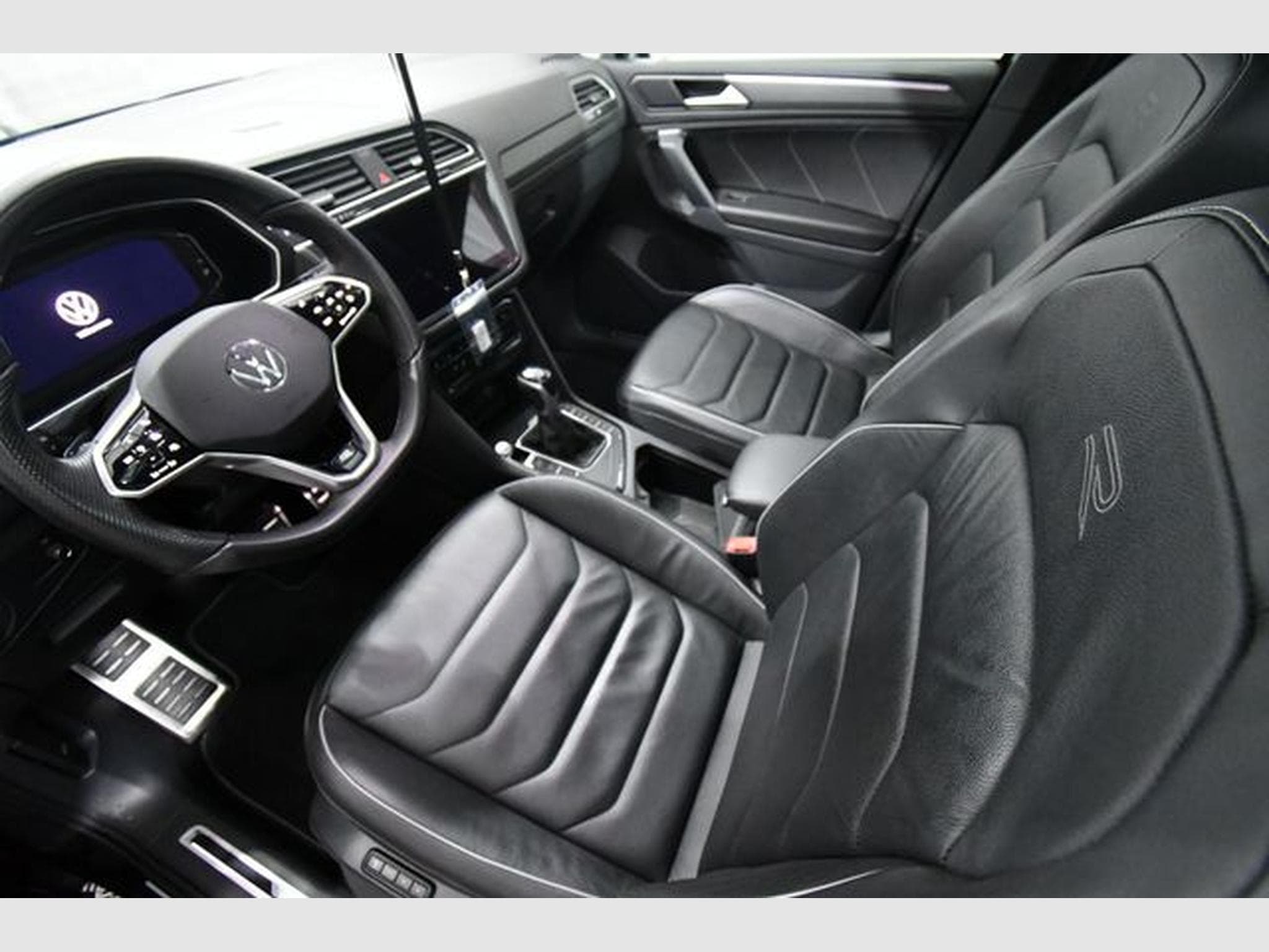 VW Tiguan Tiguan R-Line eHybrid, AHK, 2-f Pano., Leder, 19 (2022) - Foto 5