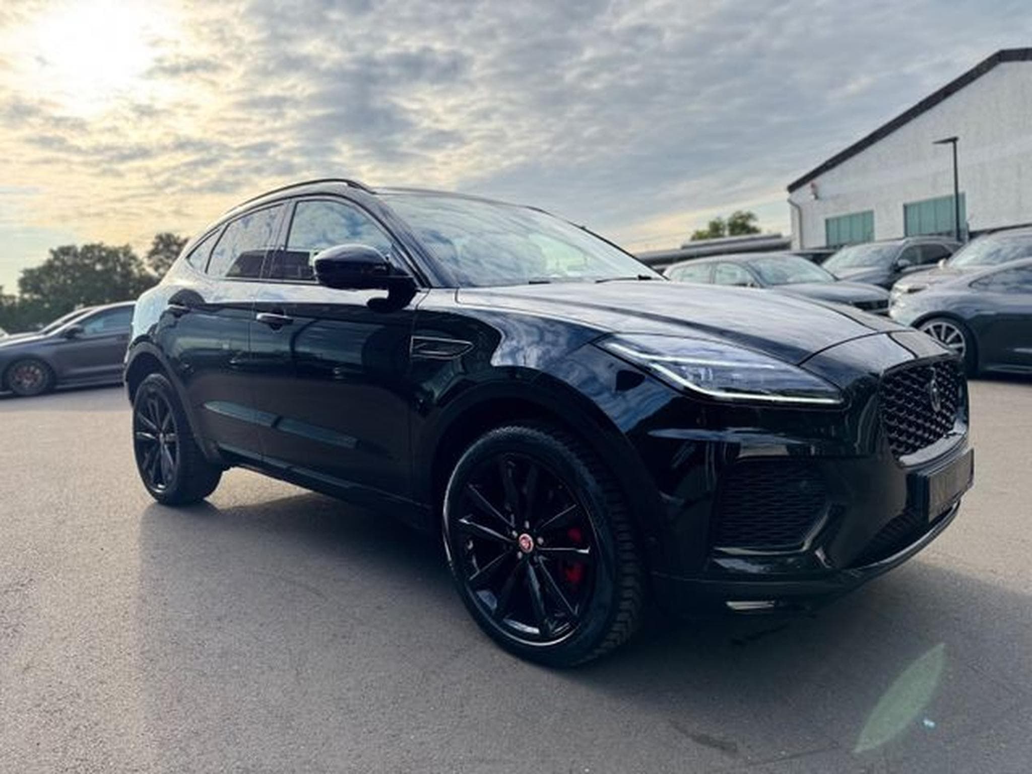 Jaguar E-Pace E-PACE R-DYNAMIC BLACK PAKET SE AWD*VOLL* (2021) - Photo 5