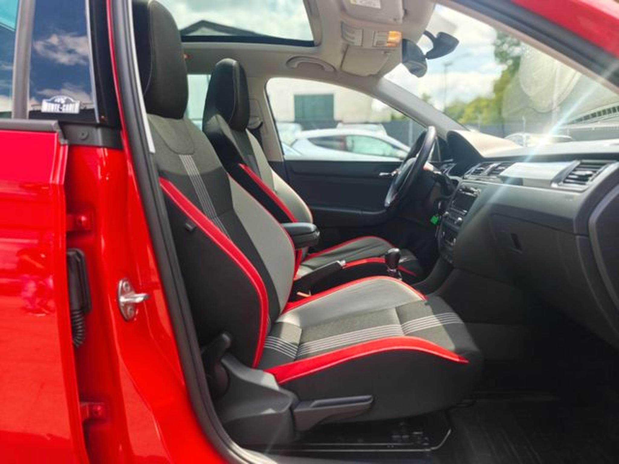 Skoda Rapid RAPID LIM* MONTE CARLO *NAVI*PANO*SHZ*2.HAND (2015) - Photo 14