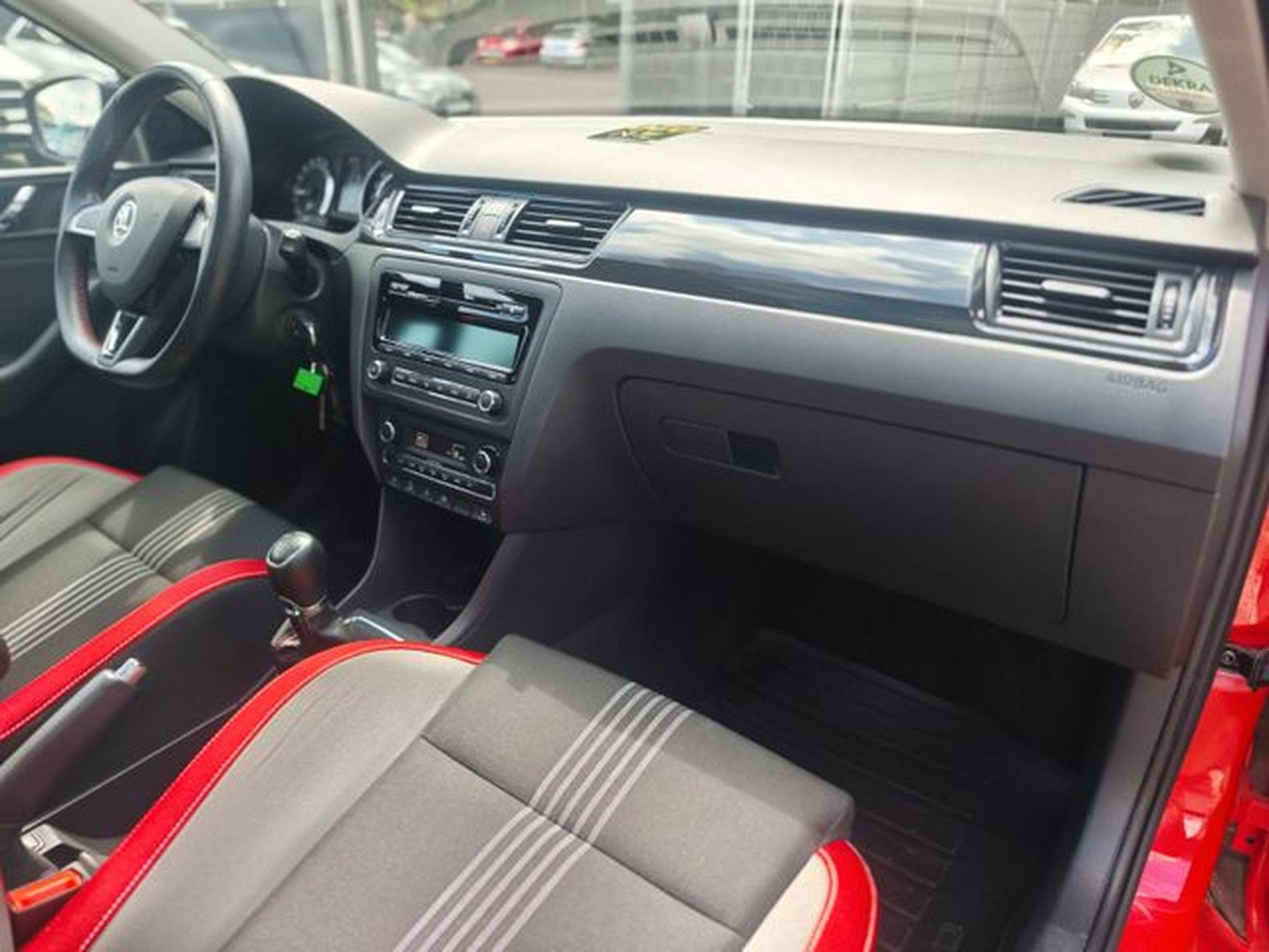 Skoda Rapid RAPID LIM* MONTE CARLO *NAVI*PANO*SHZ*2.HAND (2015) - Photo 15