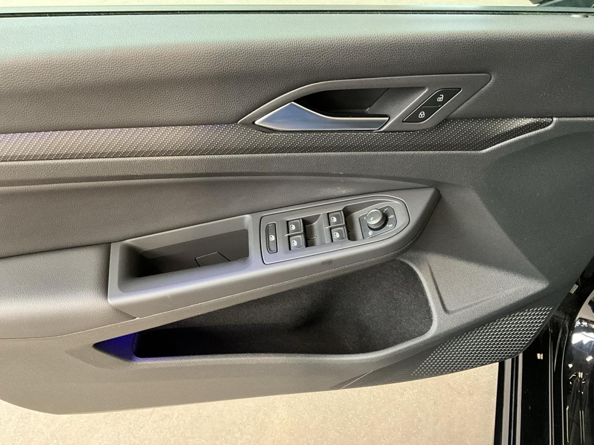 VW Golf R+DSG+4M+P.Leder+Akra+Pano (2021) - Foto 14