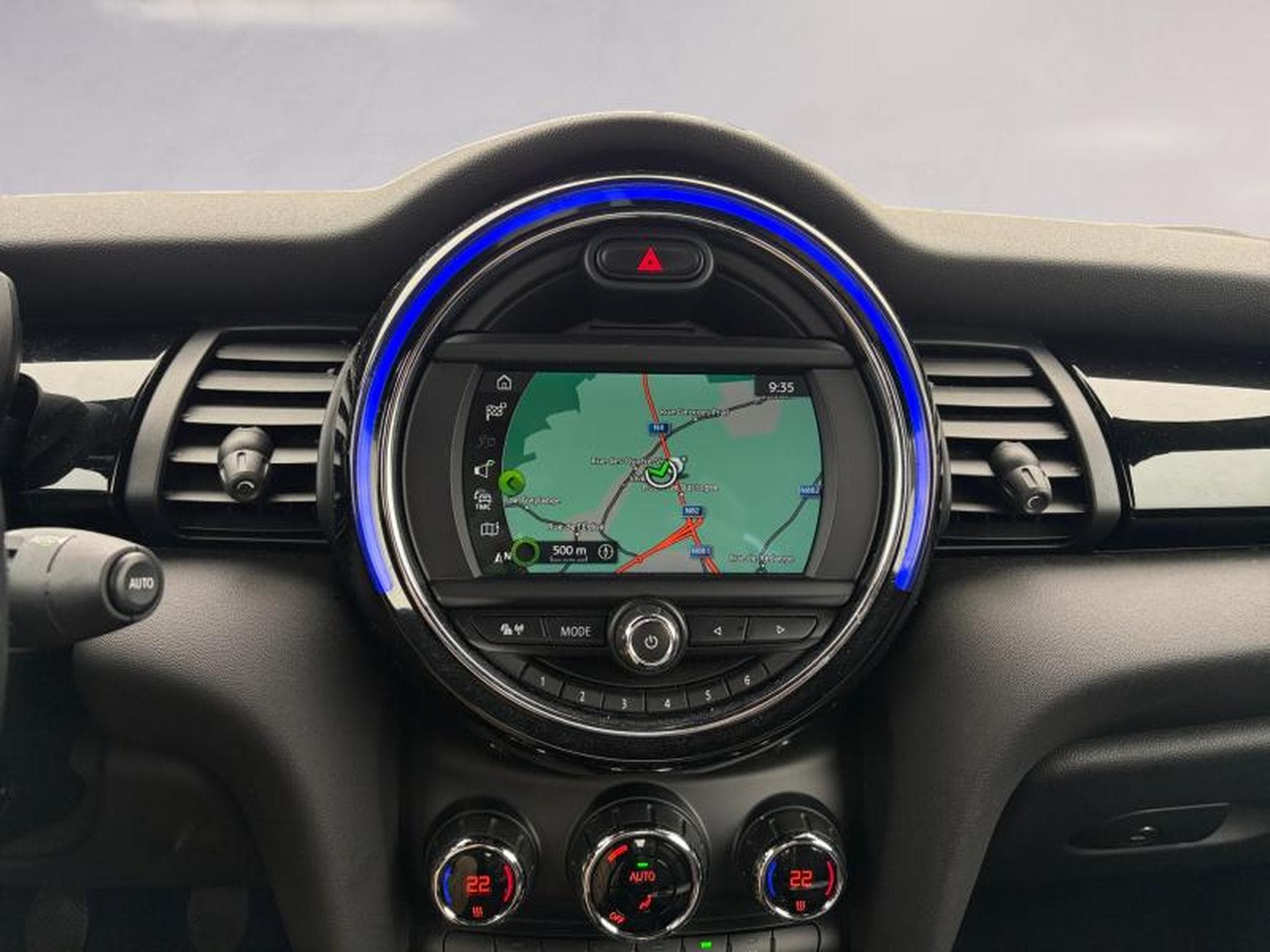 MINI Cooper Cooper Cabrio (2019) - Photo 15