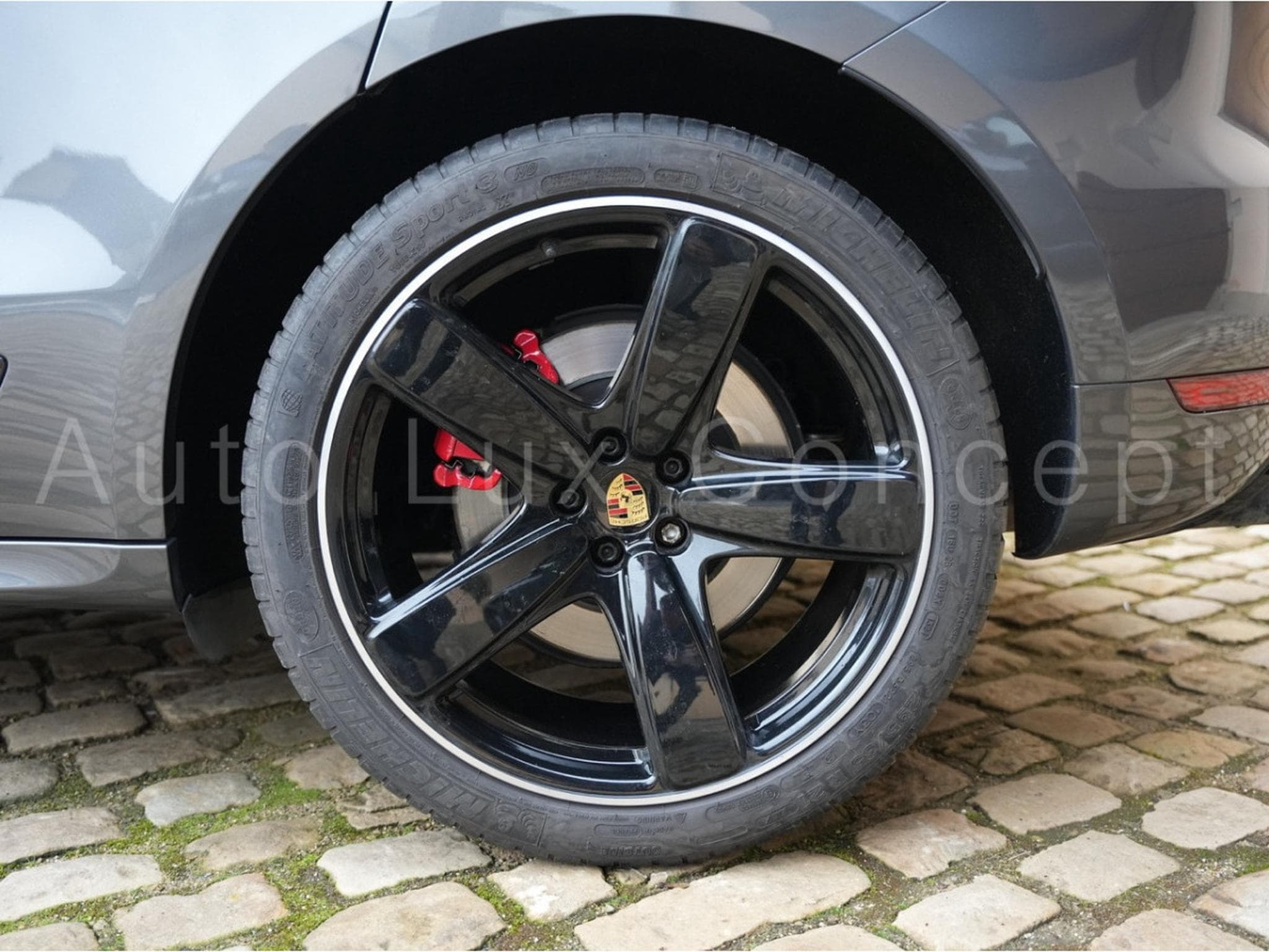 Porsche Macan Turbo (2015) - Photo 28