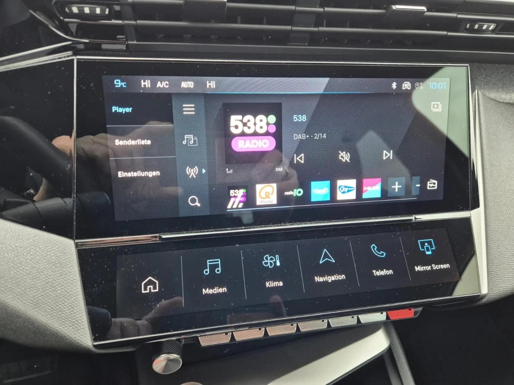 Peugeot 308 1.2 PureTrch 145 EAT8 ALLURE (2026) - Photo 14