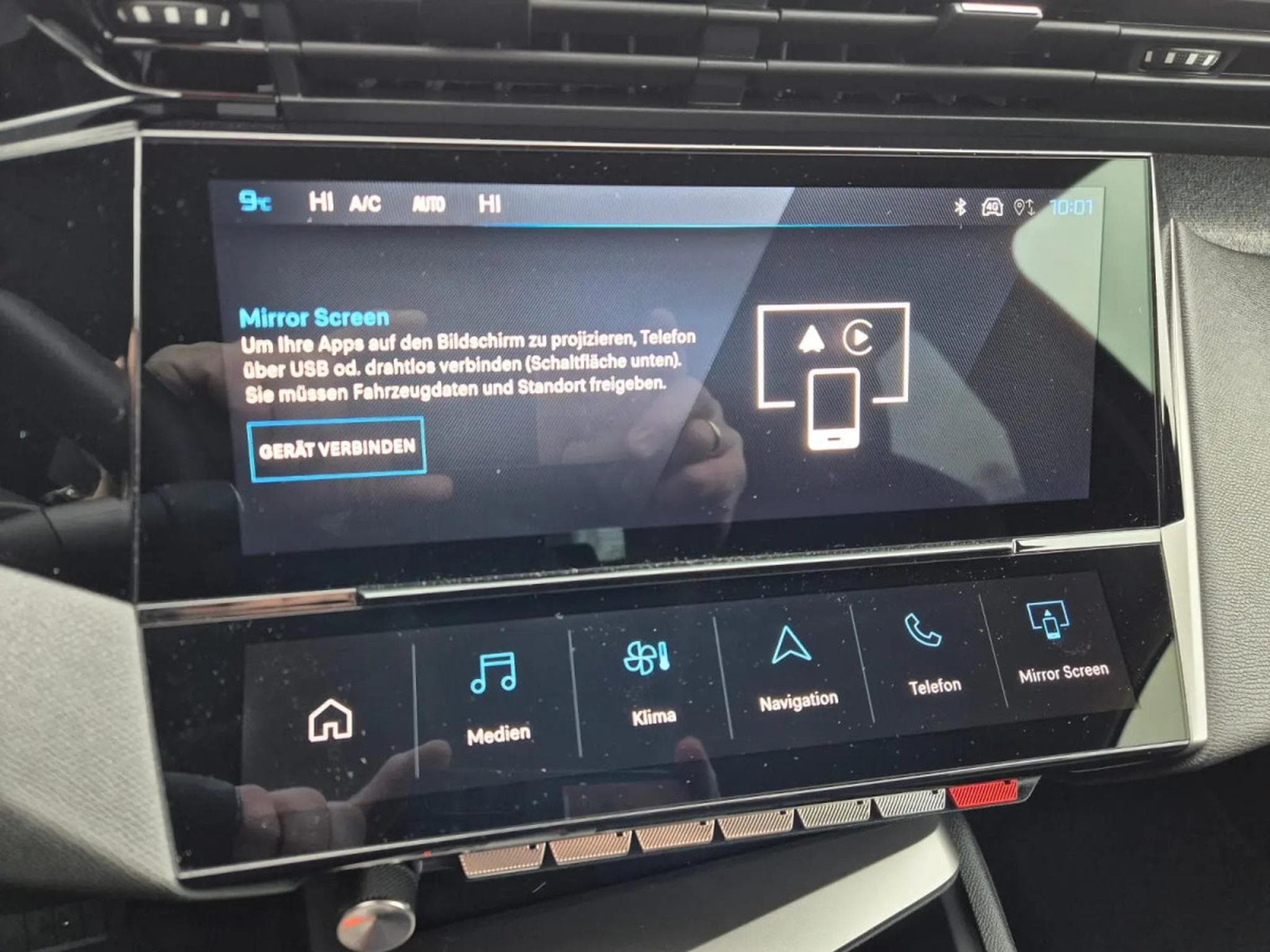 Peugeot 308 1.2 PureTrch 145 EAT8 ALLURE (2026) - Photo 18