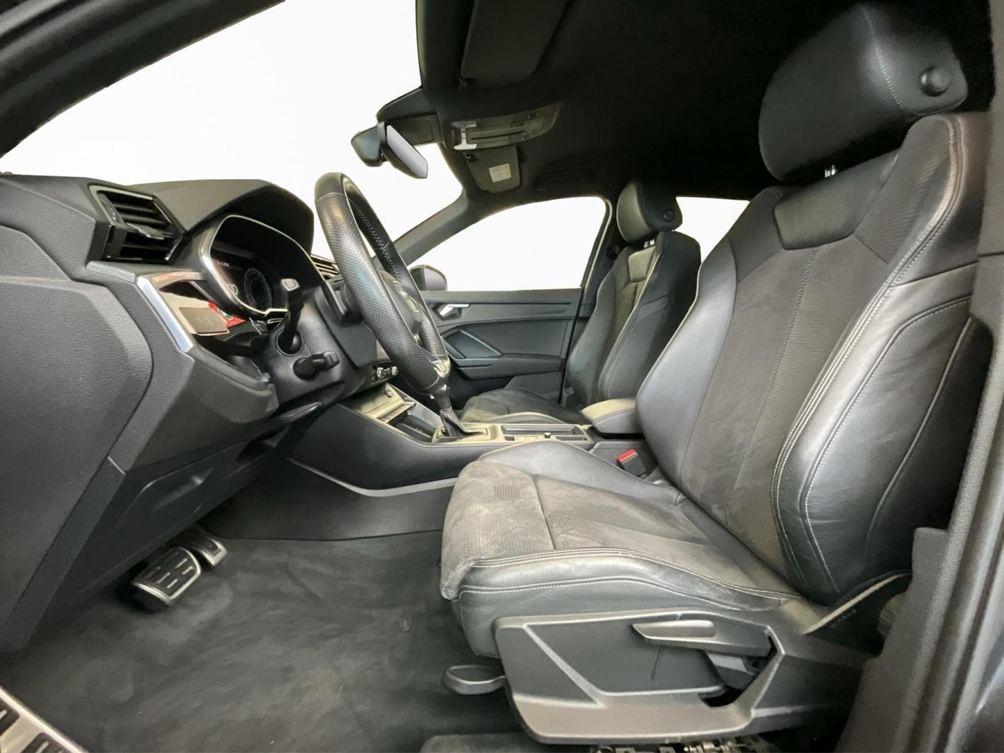 Audi Q3 S-line+40TFSI+Quattro+S-Tronic (2020) - Photo 9