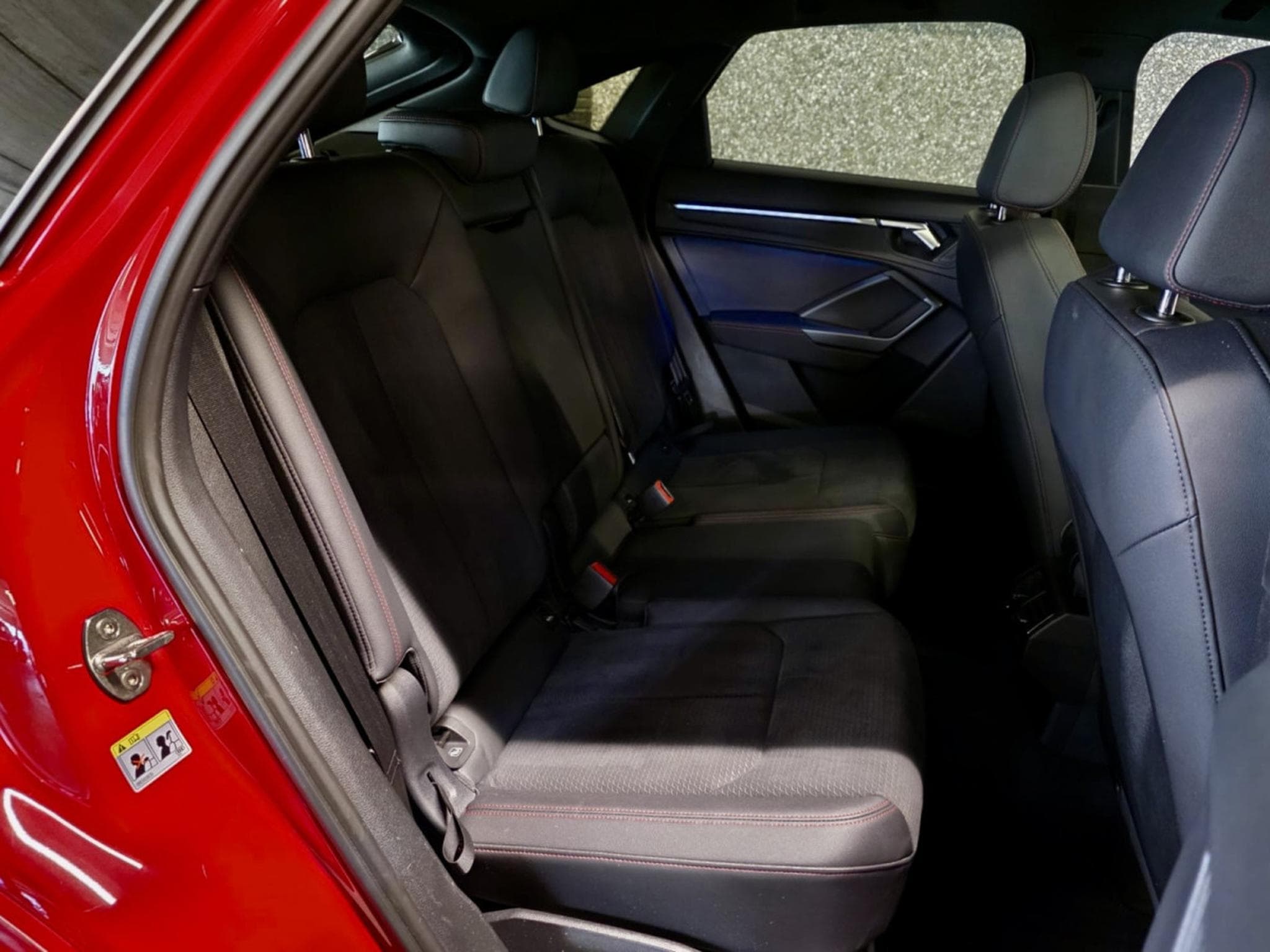 Audi Q3 40 TFSI QUATTRO SPORTBACK 3X S-LINE PANO CUIR NAVI (2025) - Foto 6