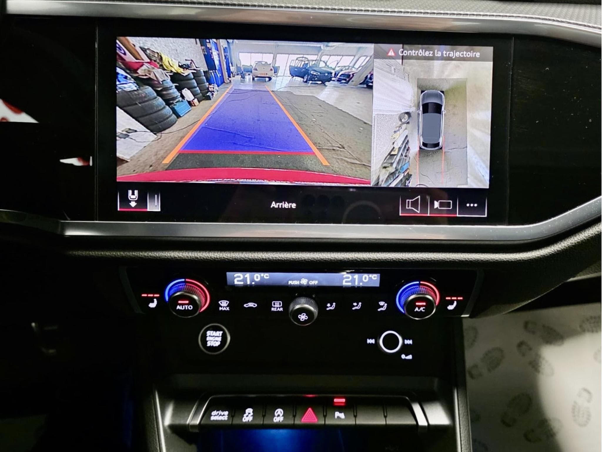 Audi Q3 40 TFSI QUATTRO SPORTBACK 3X S-LINE PANO CUIR NAVI (2025) - Foto 9