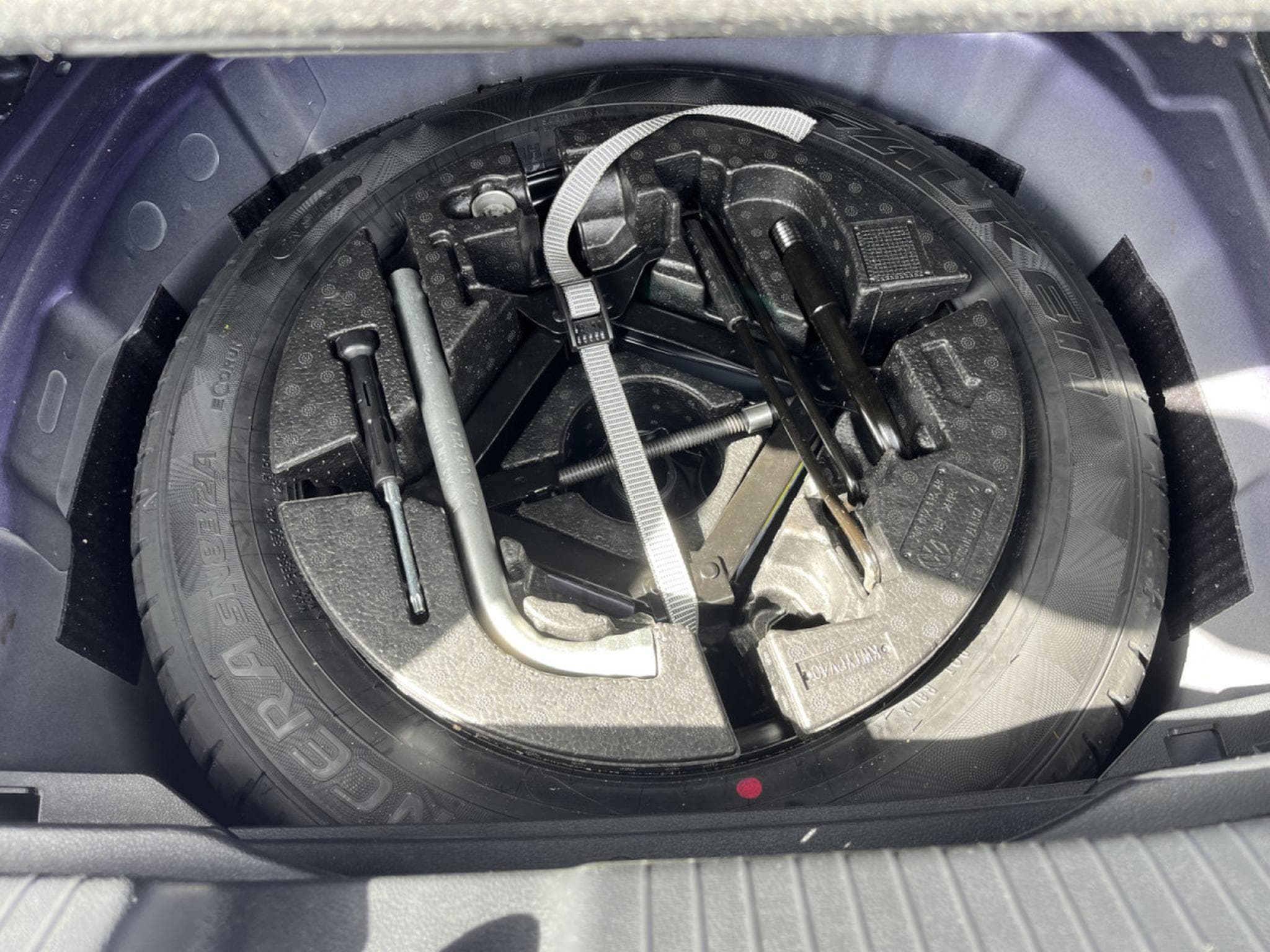 VW Polo R-Line 1.0 TSI DSG LED Digital Cockpit ACC Keyless (2022) - Photo 26