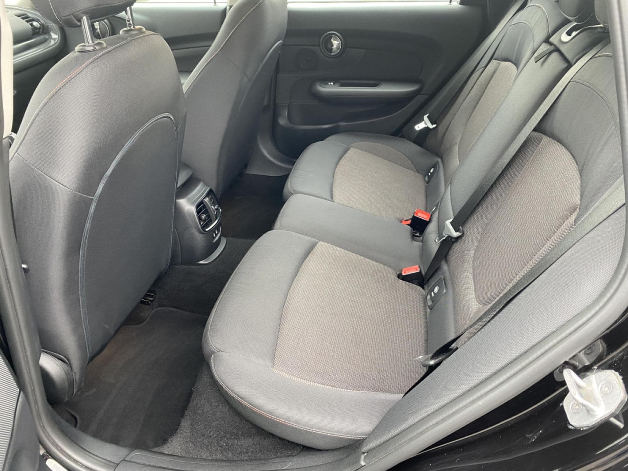 Mini Clubman One D Clubman 1.6d 115cv Navi Head-Up Camera (2020) - Foto 12