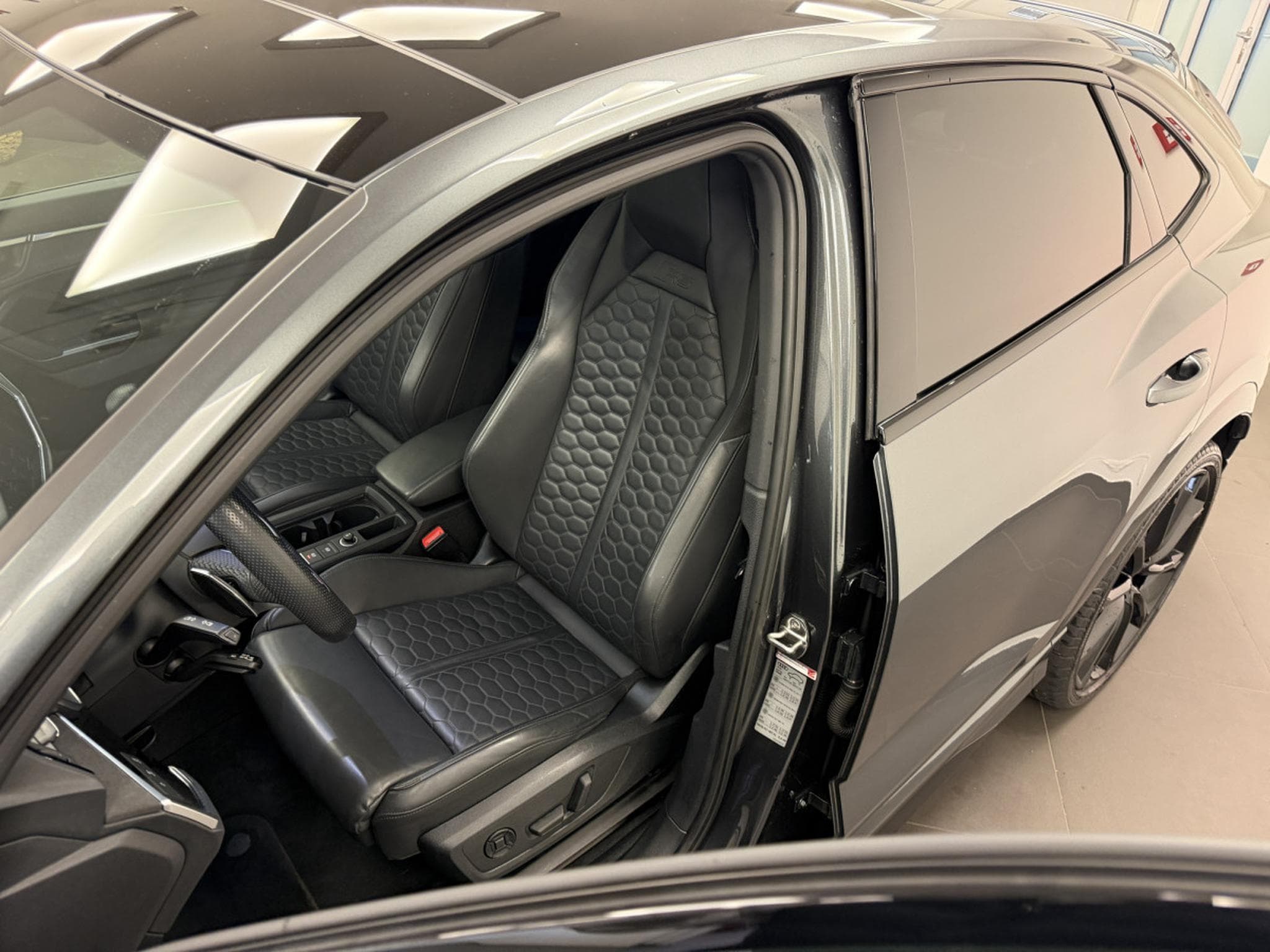 Audi RSQ3 Sportback TFSI quattro 400 CV / 294 KW S tronic (2020) - Foto 2