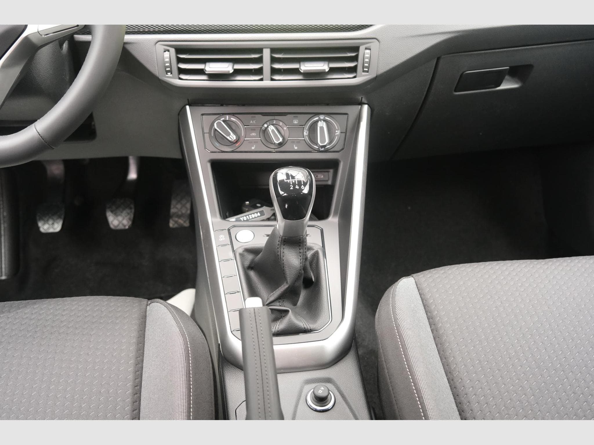 VW Taigo 1.0 TSI Life (2025) - Photo 14