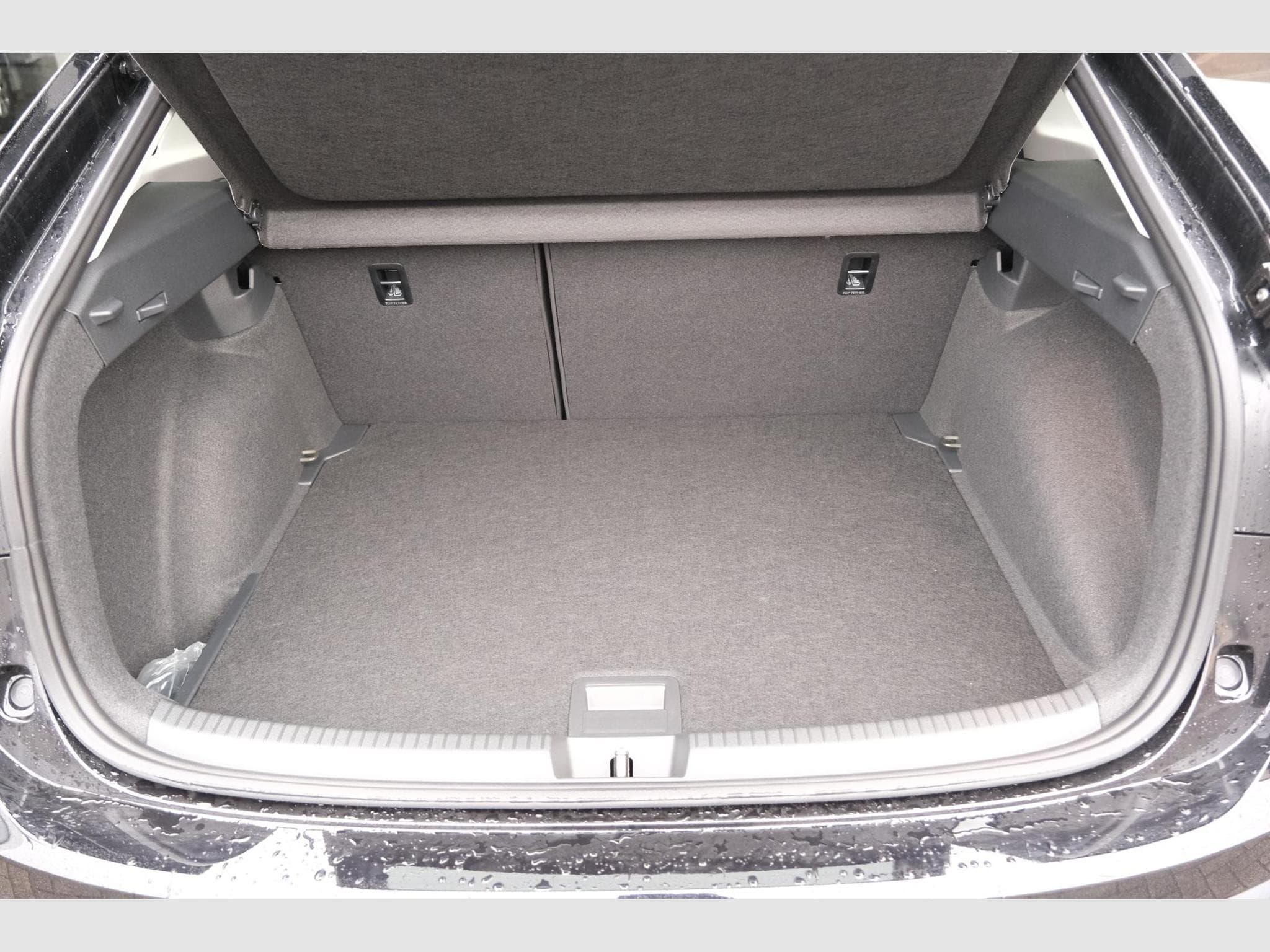 VW Taigo 1.0 TSI Life (2025) - Photo 8