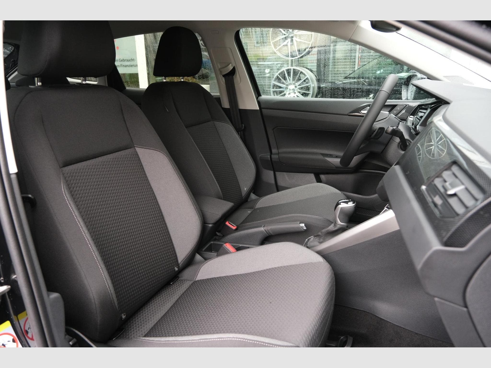 VW Taigo 1.0 TSI DSG (2025) - Photo 22