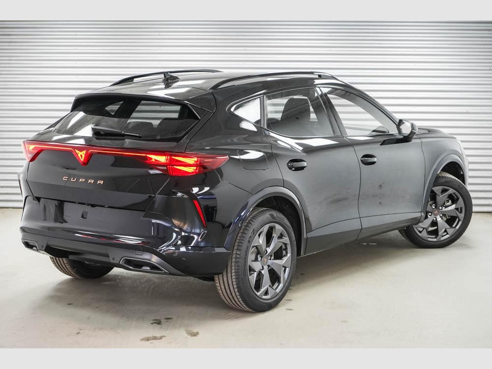 Cupra Formentor 1,5 eTSI DSG (2026) - Photo 3