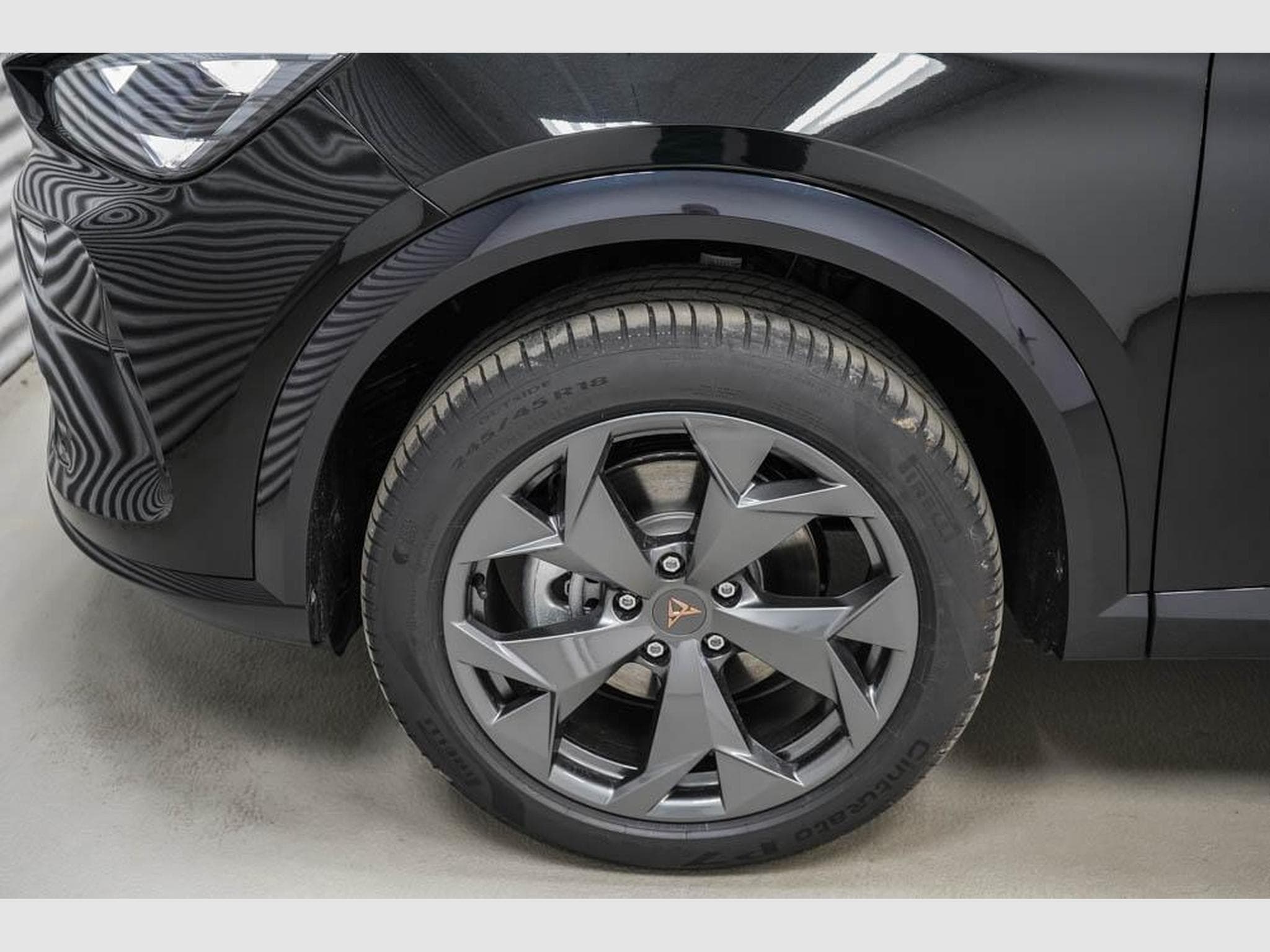 Cupra Formentor 1,5 eTSI DSG (2026) - Photo 5