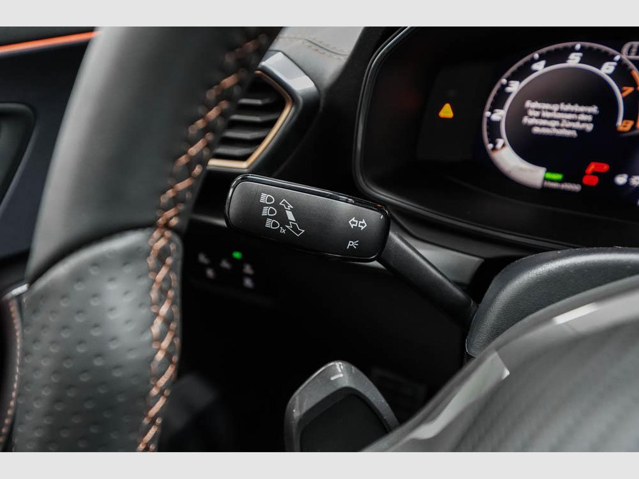 Cupra Formentor 1,5 eTSI DSG (2026) - Photo 10