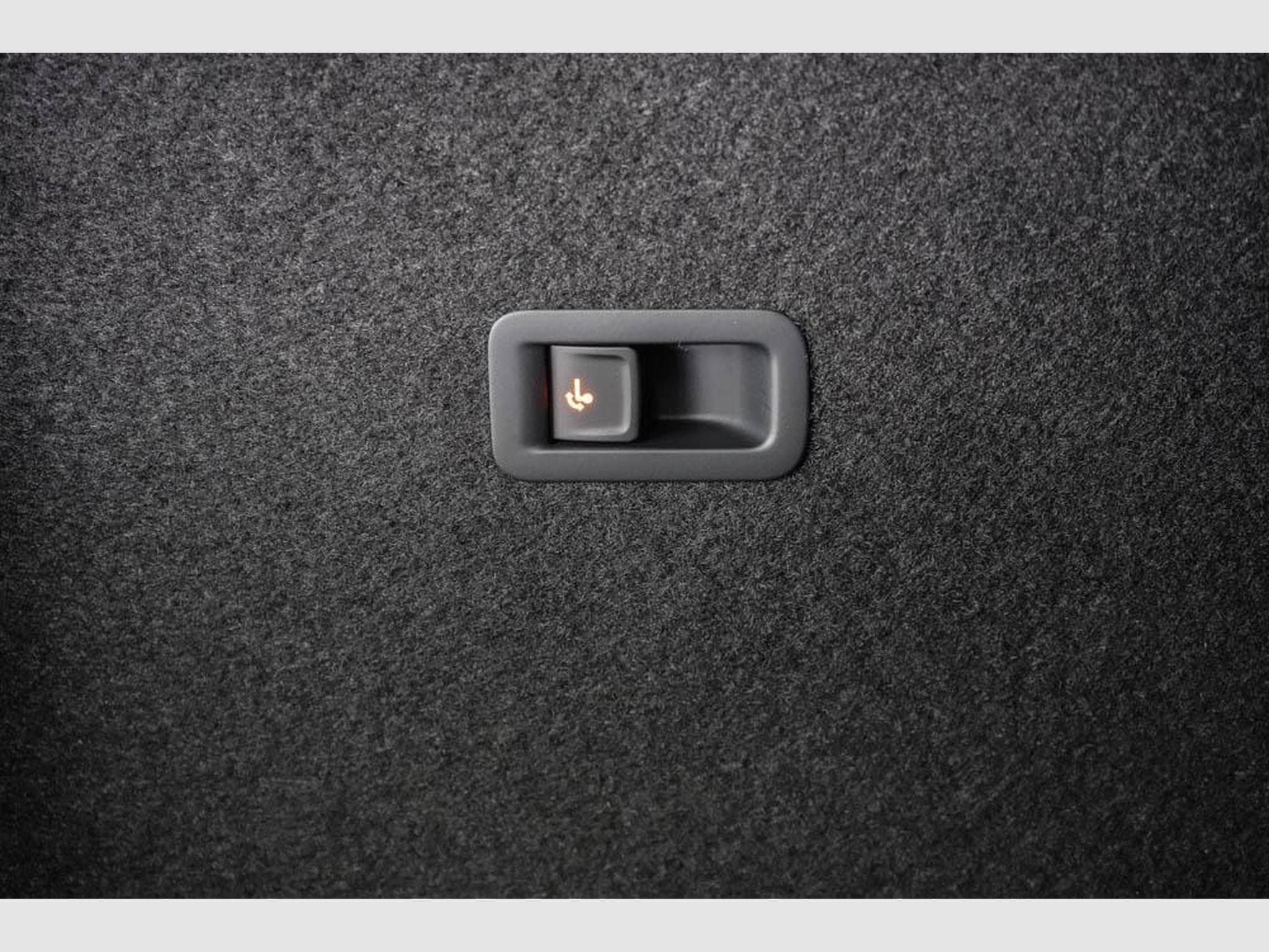 Cupra Formentor 1,5 eTSI DSG (2026) - Photo 19