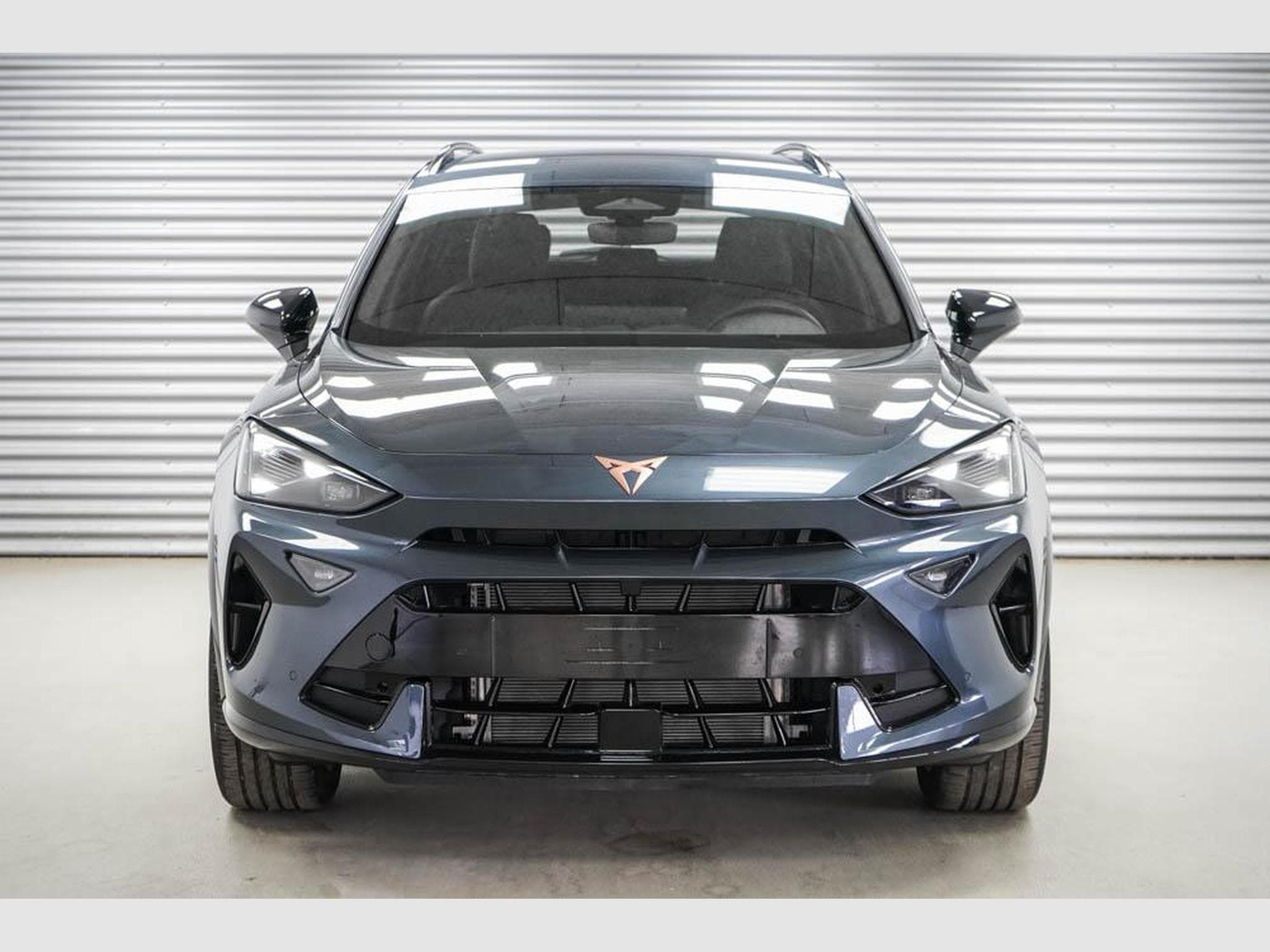 Cupra Formentor 1,5 eTSI DSG (2026) - Photo 2