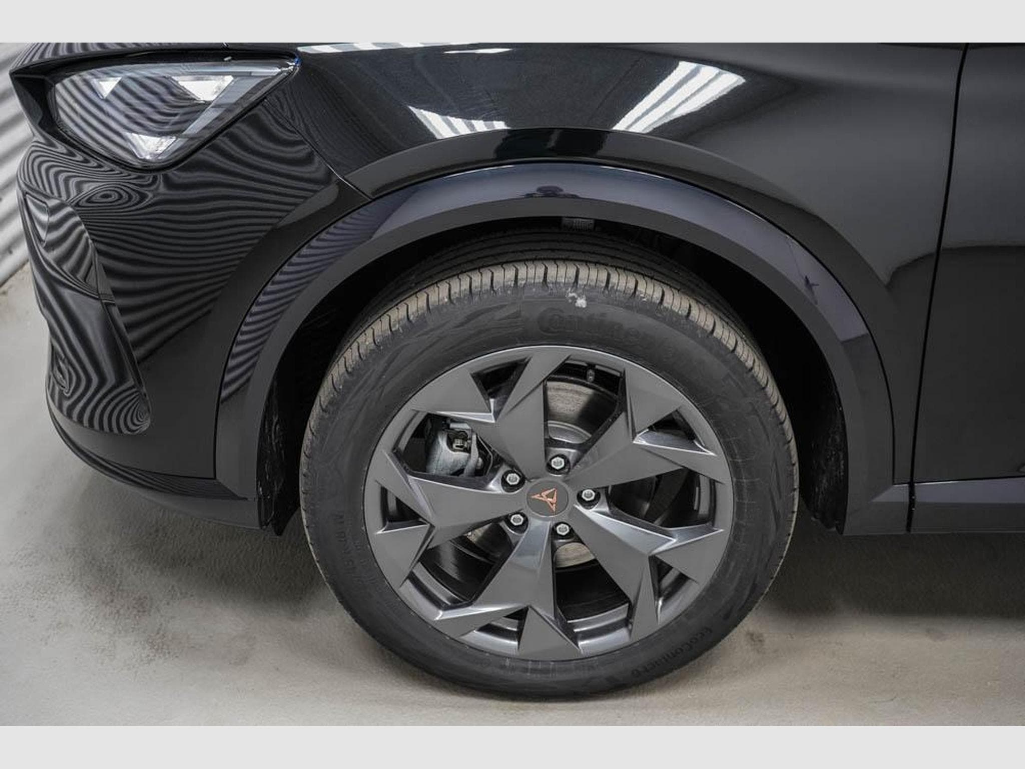 Cupra Formentor 1,5 eTSI DSG (2026) - Photo 5