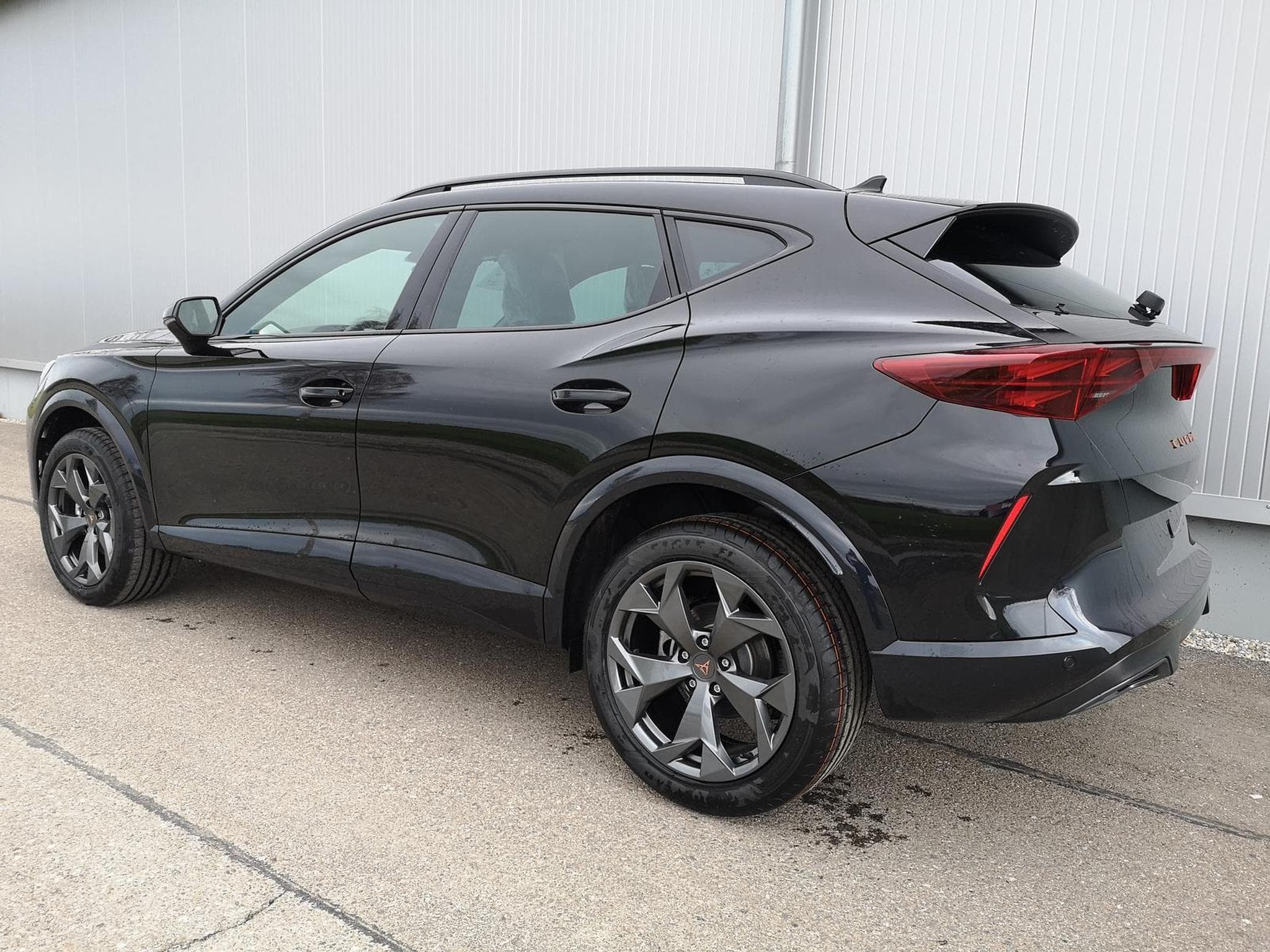 Cupra Formentor 1.5 eTSI 110 kW (2026) - Photo 2