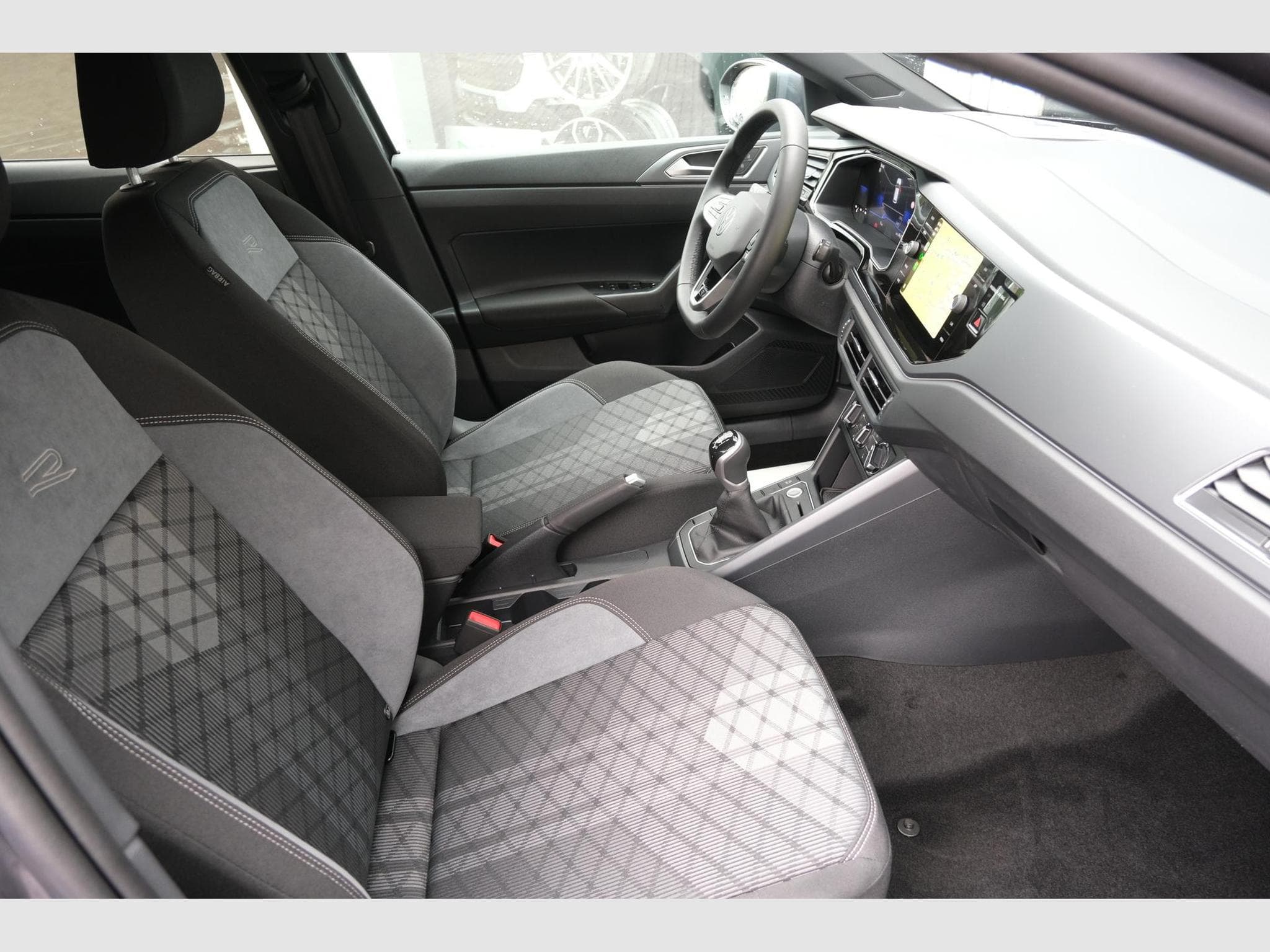 VW Taigo 1.0 TSI R-Line (2026) - Foto 7