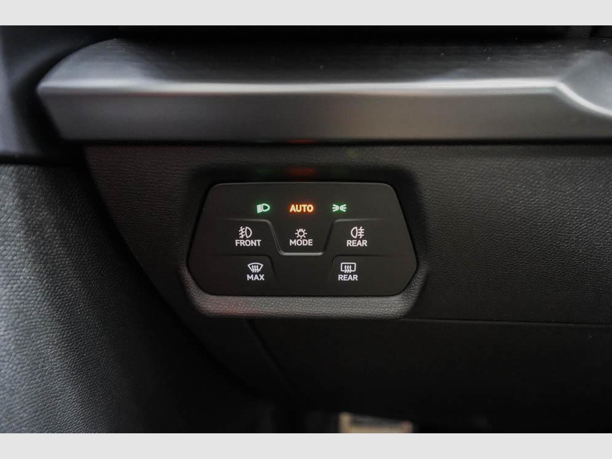 Cupra Formentor 1,5 eTSI DSG (2026) - Foto 11