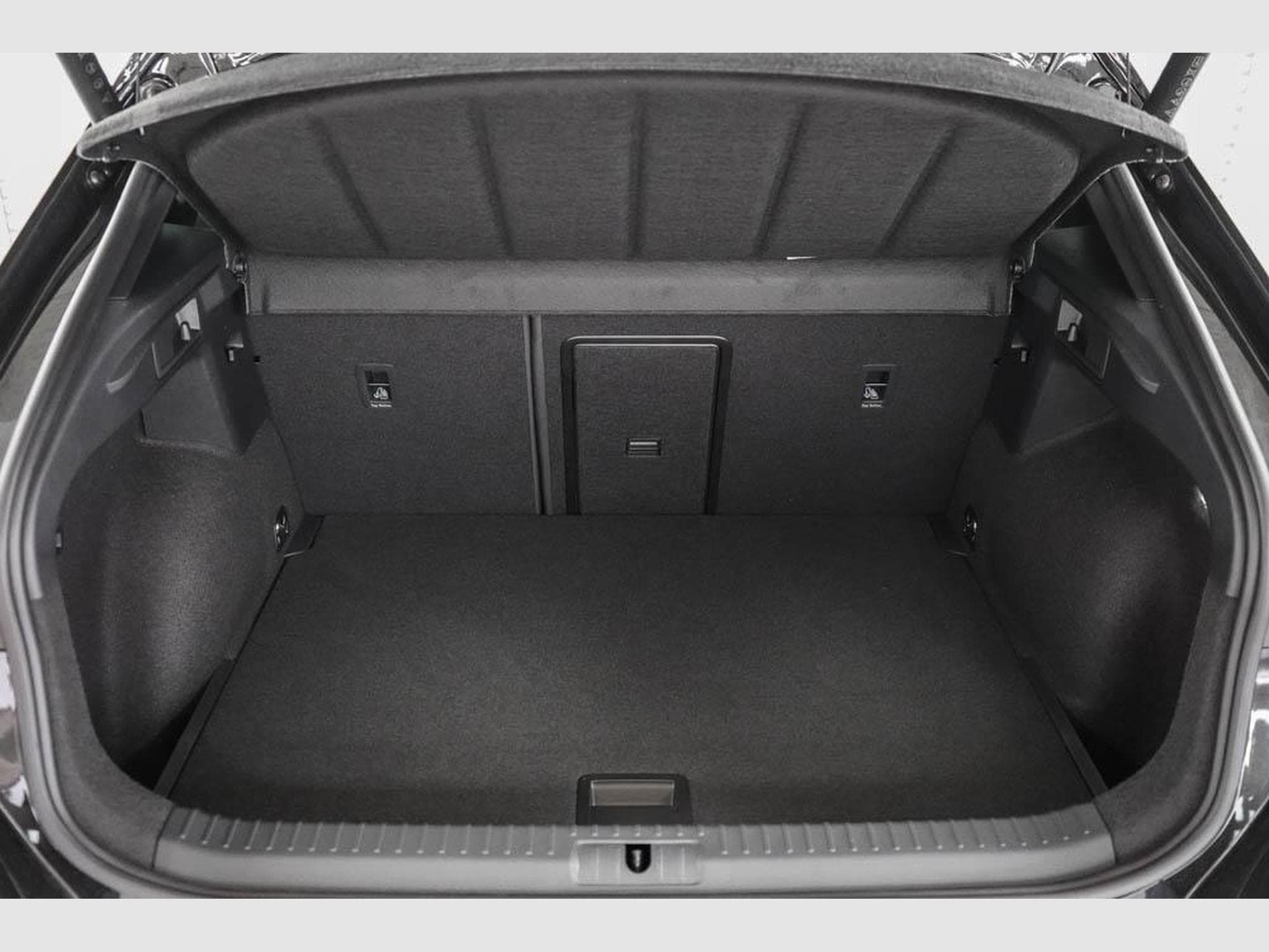 Cupra Formentor 1,5 eTSI DSG (2026) - Foto 18