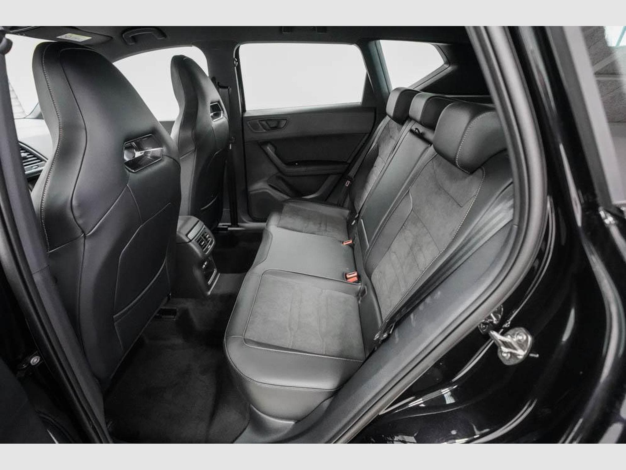 Cupra Ateca 2,0 TSI DSG (2025) - Photo 15