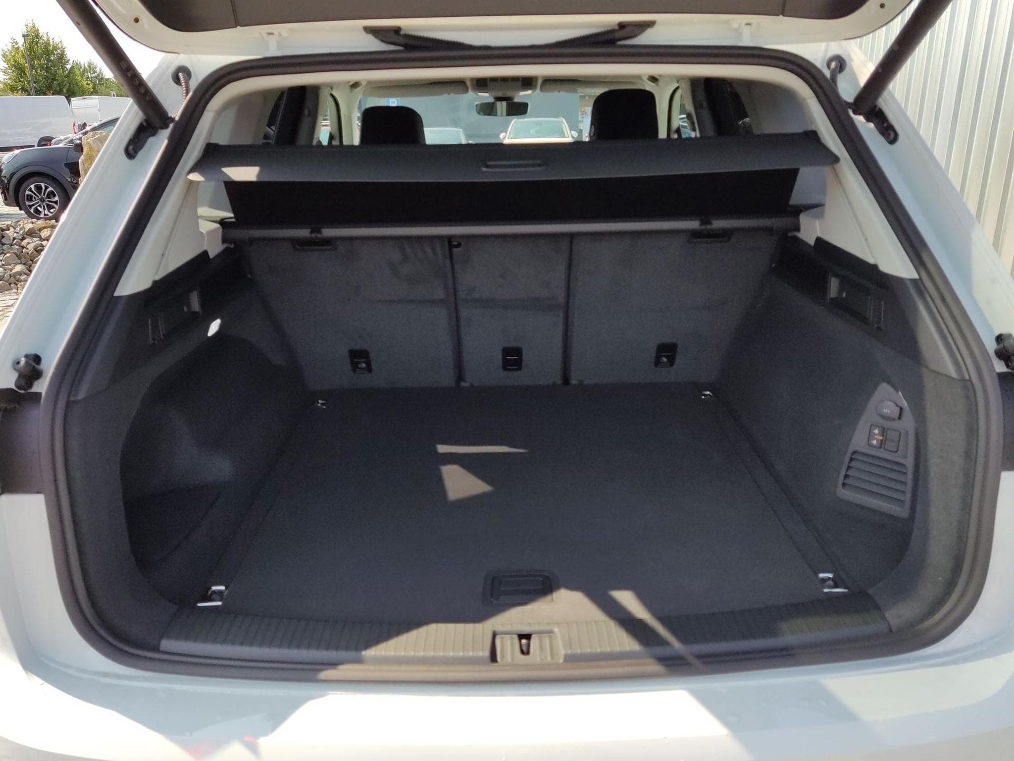 VW Touareg Limited 3.0 V6 (2026) - Photo 7