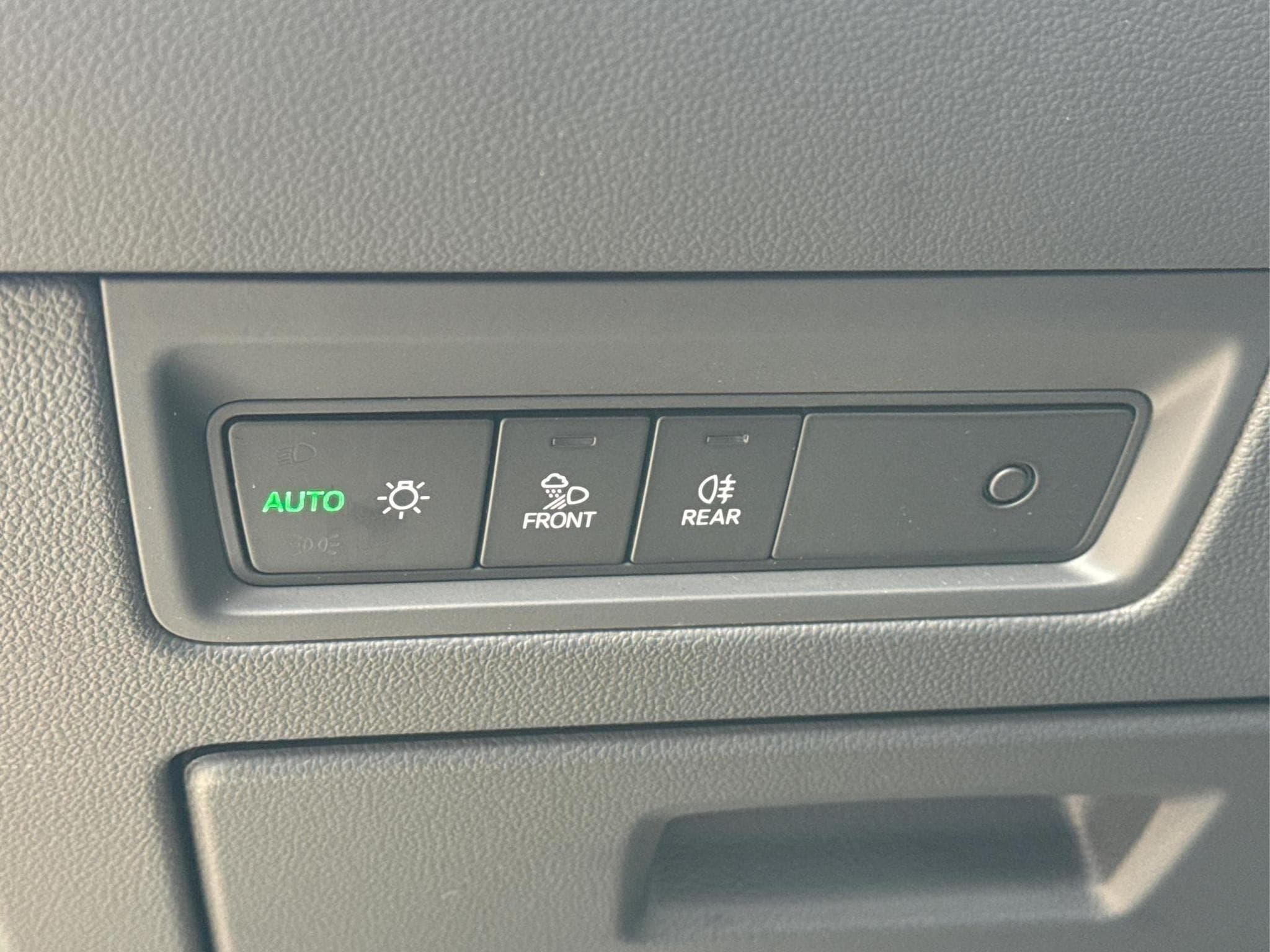 VW Touareg R FINAL EDITION (2026) - Photo 23