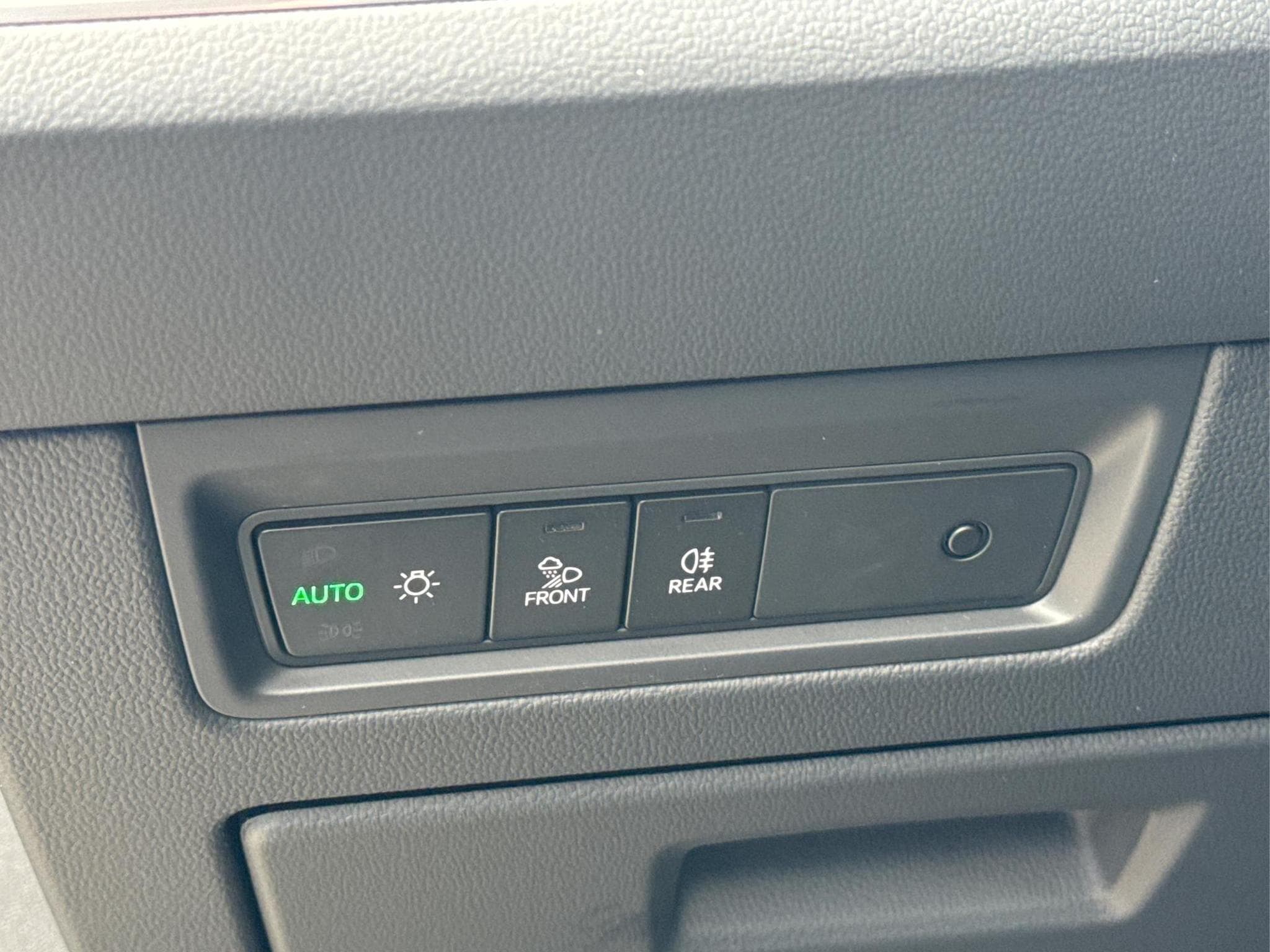 VW Touareg R FINAL EDITION (2026) - Photo 22