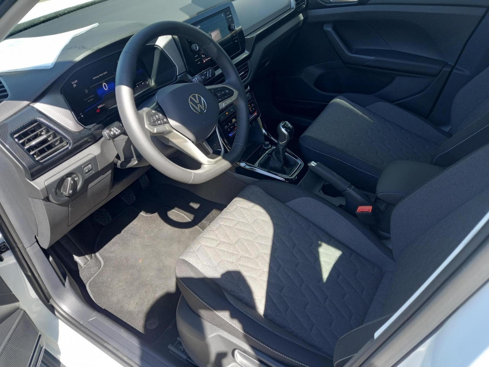 VW T-Cross Life 1.0 TSI (2025) - Photo 2