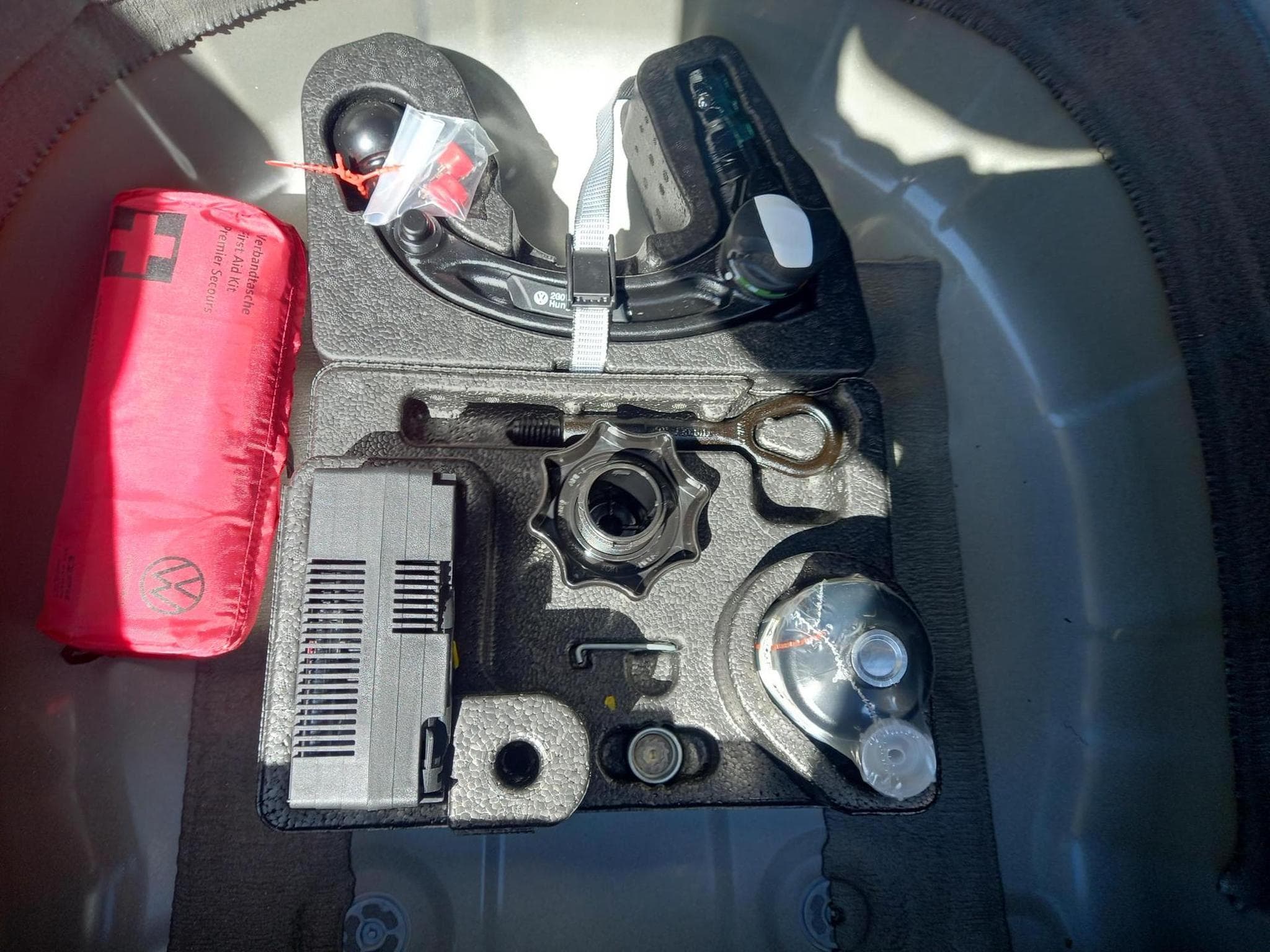 VW T-Cross Life 1.0 TSI (2025) - Photo 6