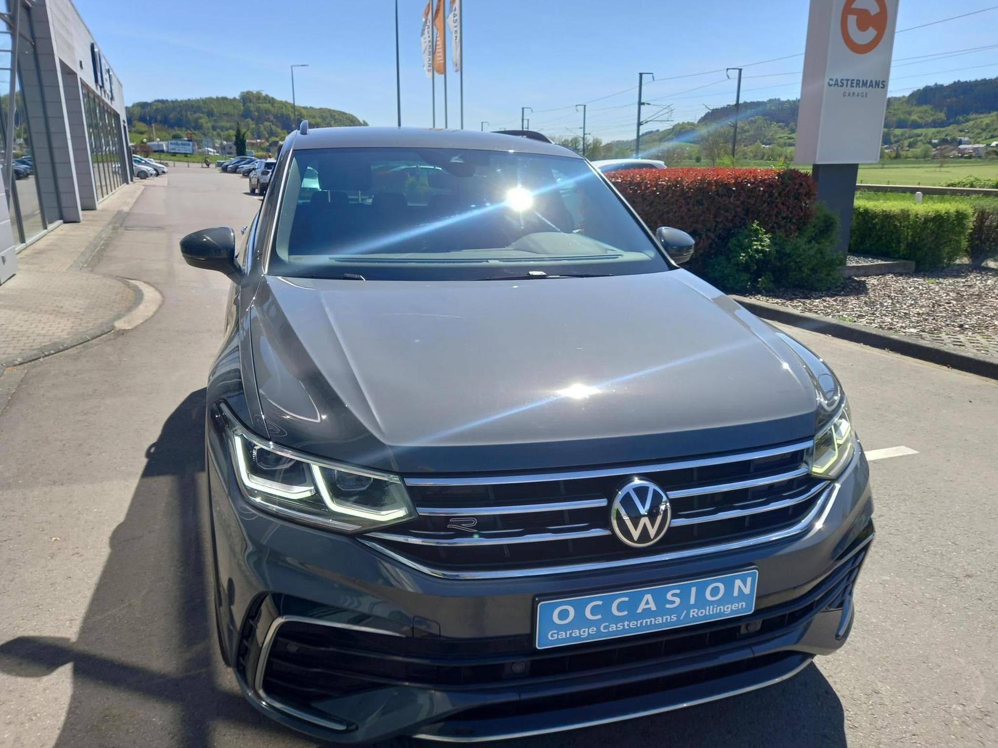 VW Tiguan R-Line 2.0 TDI (2021) - Photo 17