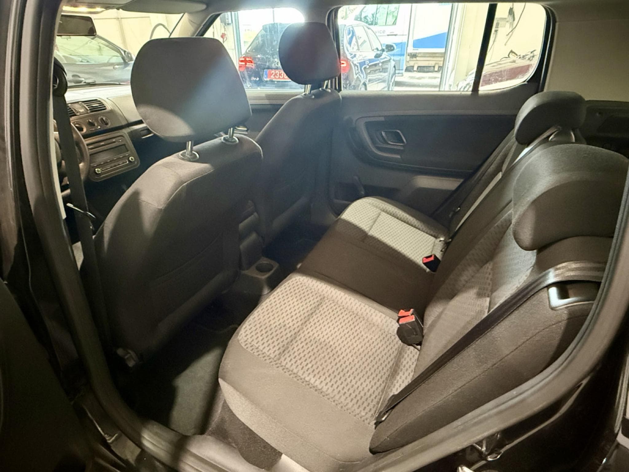 Skoda Fabia 1.2i 60 Ambiente (2011) - Photo 6