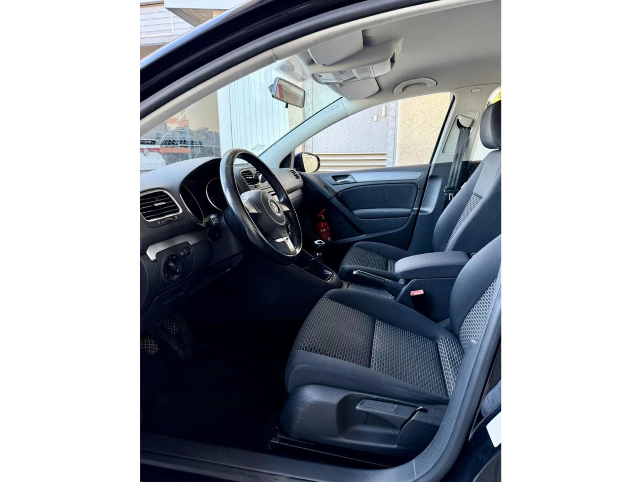 VW Golf 1.6 Tdi 105 comfortline (2011) - Photo 6