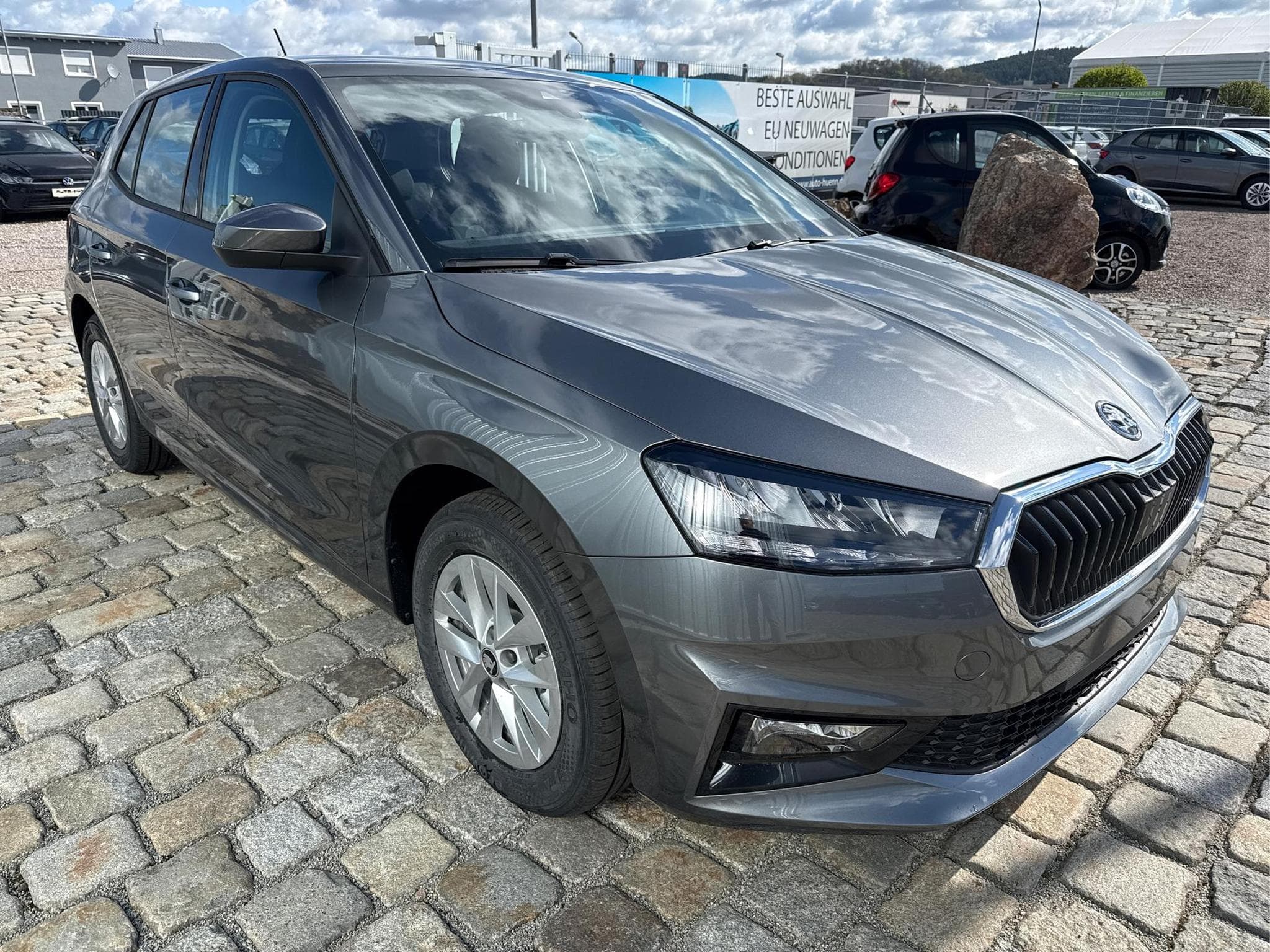 Skoda Fabia Sondermodell 130 Jahre (2026) - Foto 3