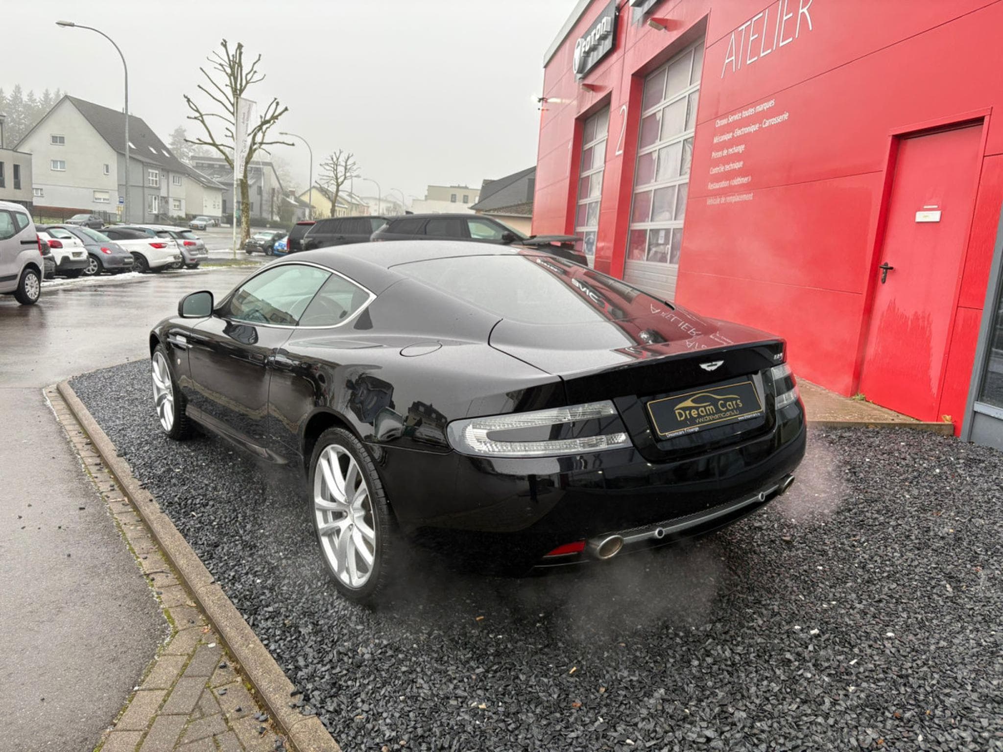 Aston-Martin DB9 BLACK SERIES (2010) - Photo 3