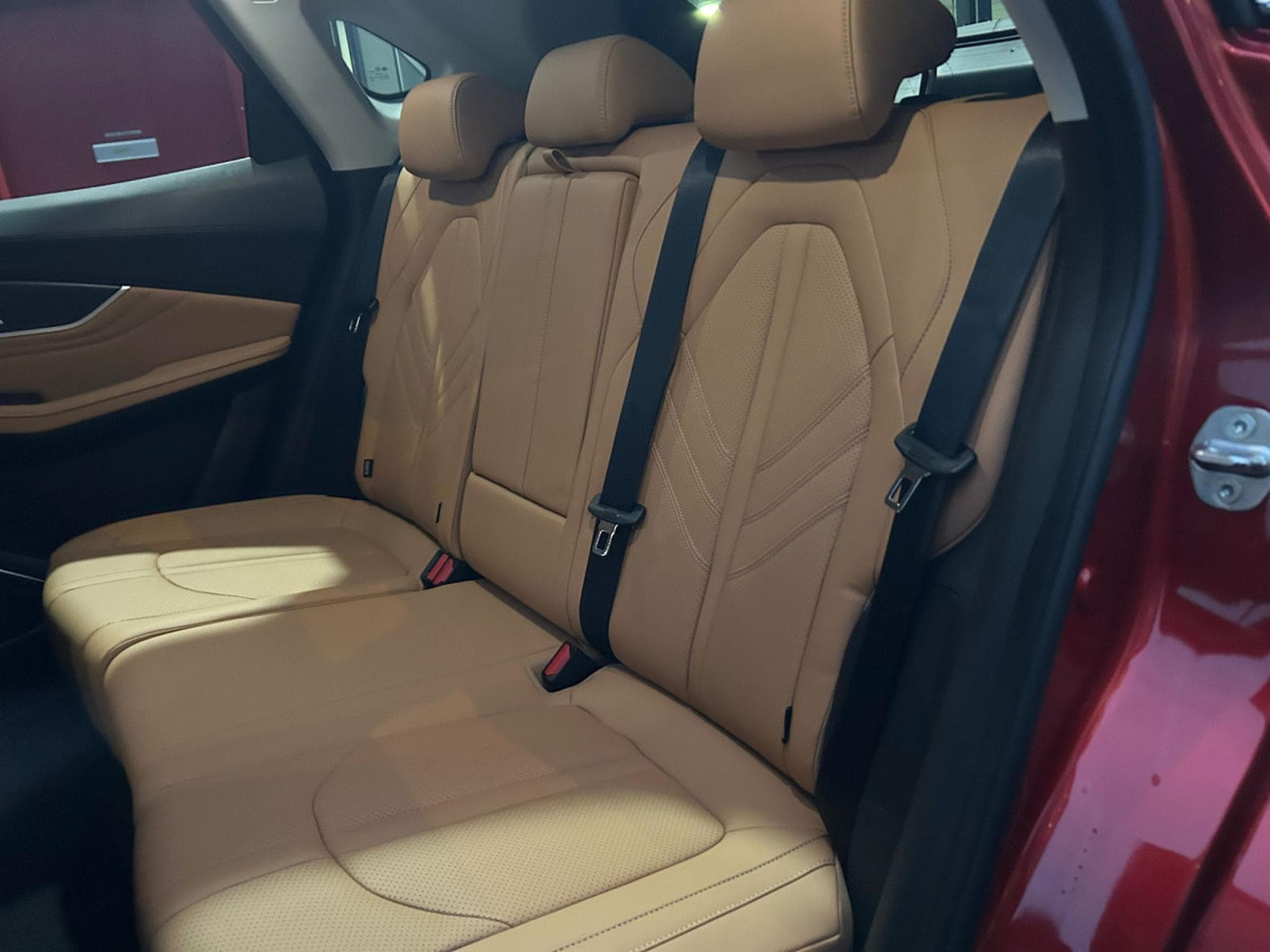 Forthing T5 EVO 1.5 TURBO AUTO FULL OPTIONS (2026) - Photo 9