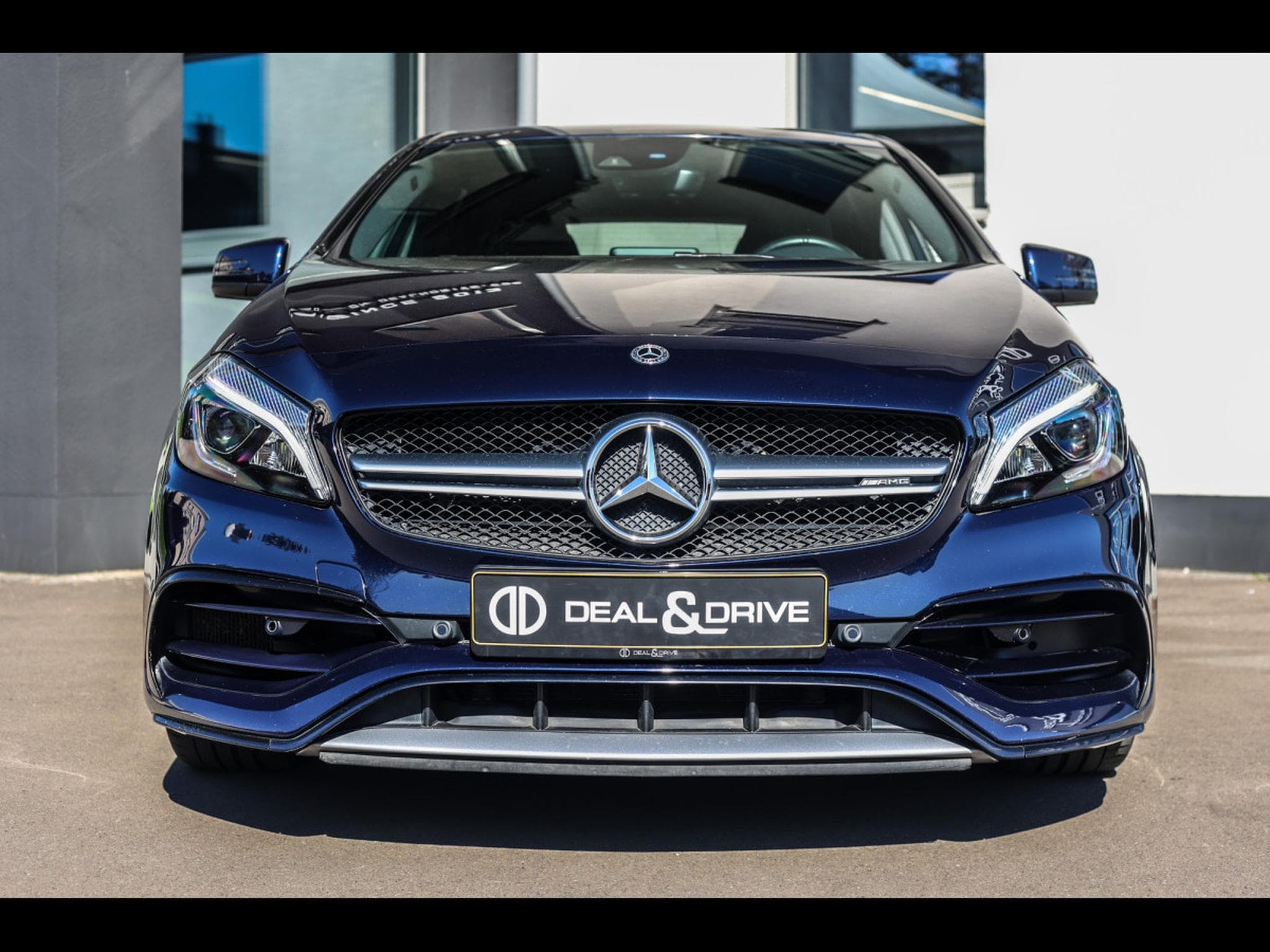 Mercedes A 45 AMG 4MATIC – CAVANSITBLAU METALLIC (2017) - Photo 4
