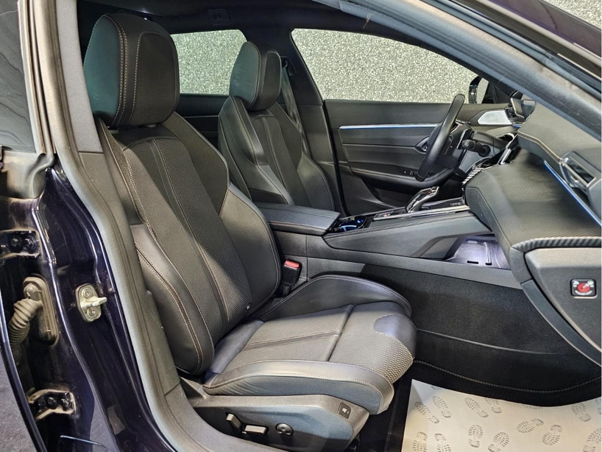 Peugeot 508 SW HYBRID 225 GT LINE FOCAL PANO CUIR NAVI (2020) - Photo 4