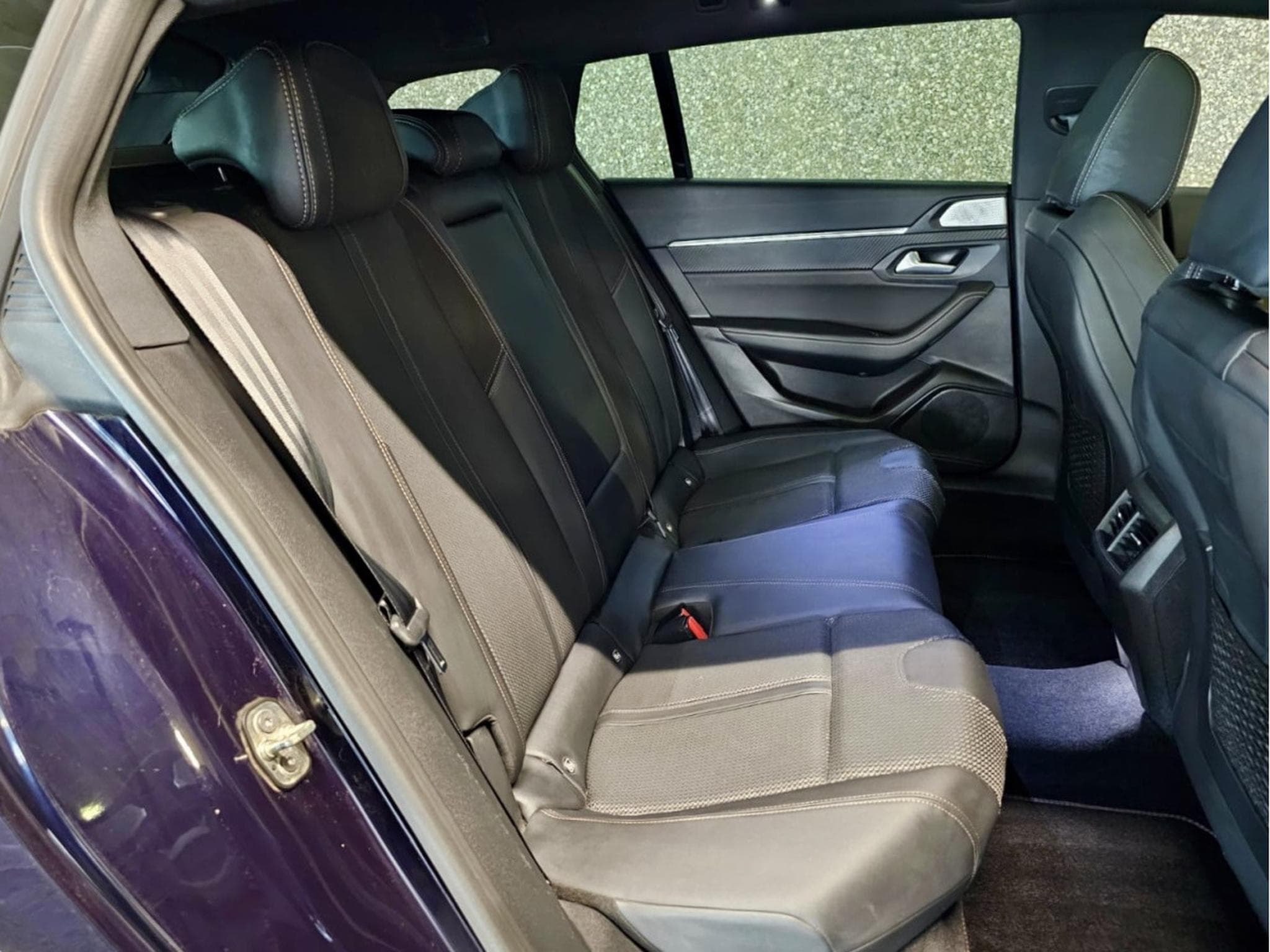 Peugeot 508 SW HYBRID 225 GT LINE FOCAL PANO CUIR NAVI (2020) - Photo 6