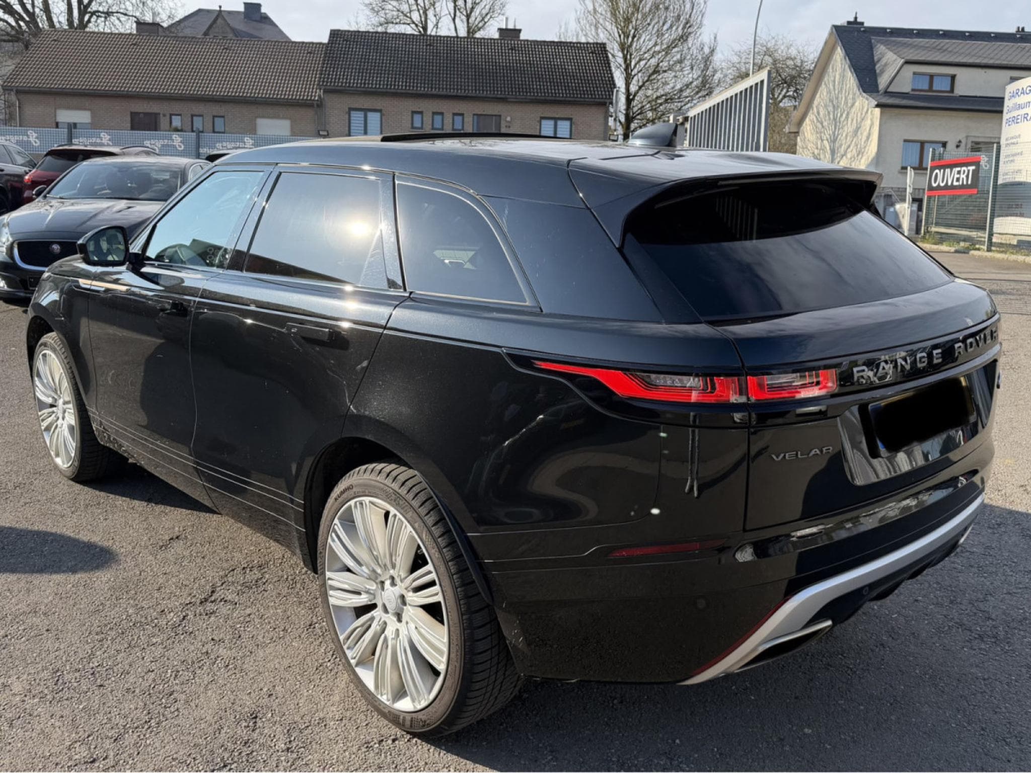 Land-Rover Range Rover Velar NEW MODEL P400 AWD R-DYNAMIC MERIDIAN PANO CUIR NAVI 1 HAND (2023) - Photo 2