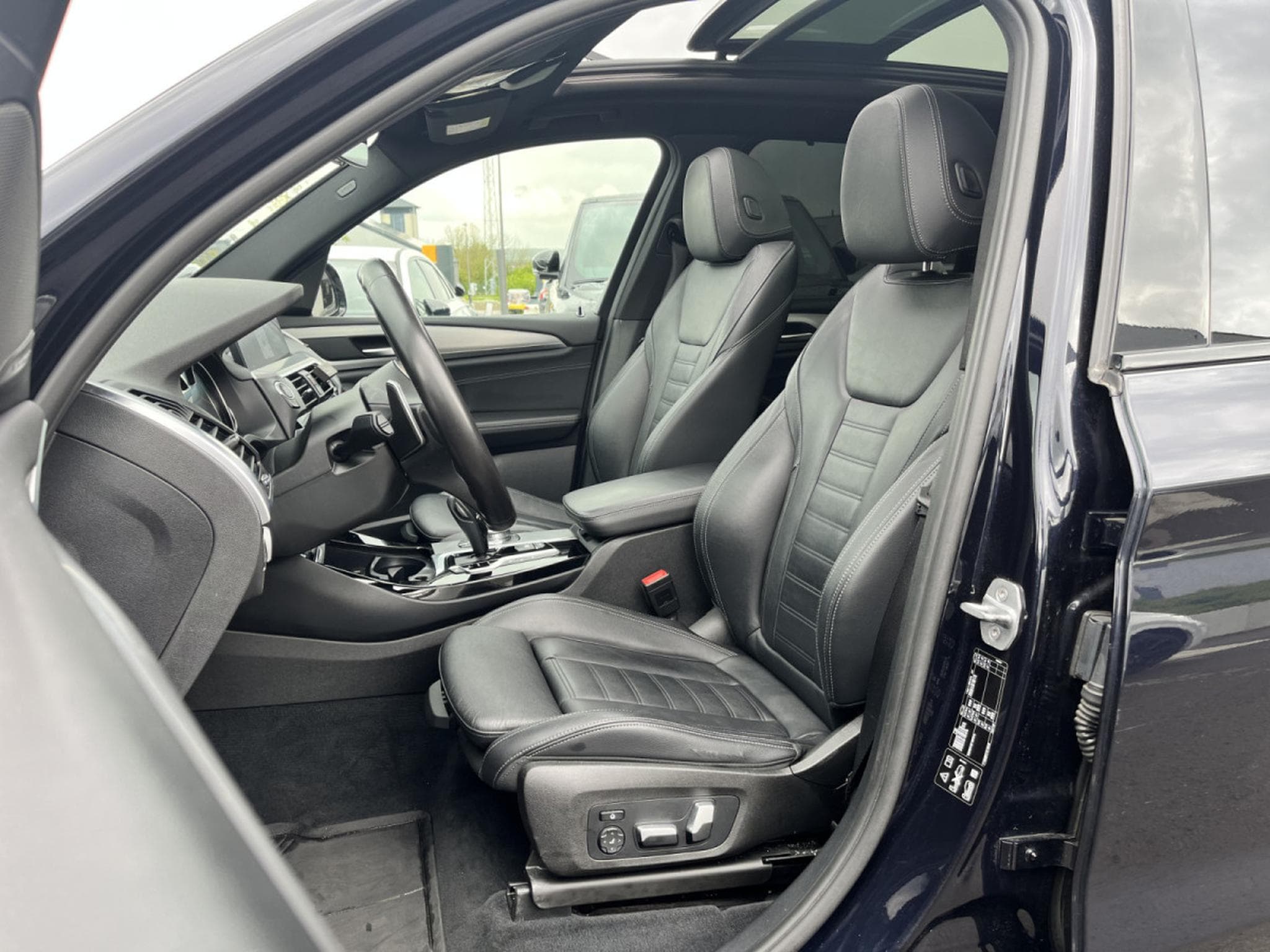 BMW X3 X3 M40i / HARMANN KARDON /20"/PANO/VOLL/ Caméra 360°/HUD/ (2018) - Foto 6